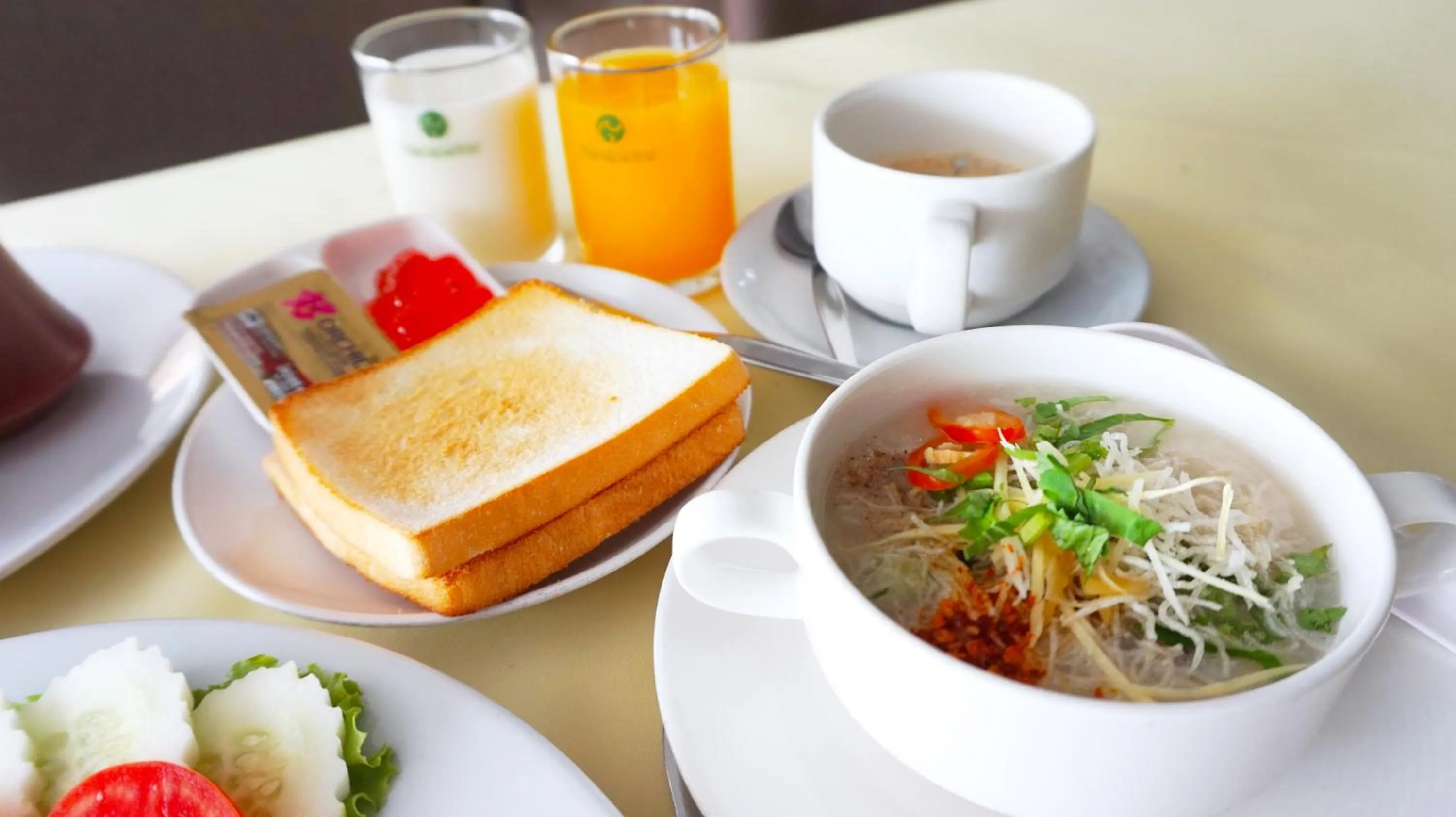 Restaurant/places to eat in Viang Tak Riverside Hotel