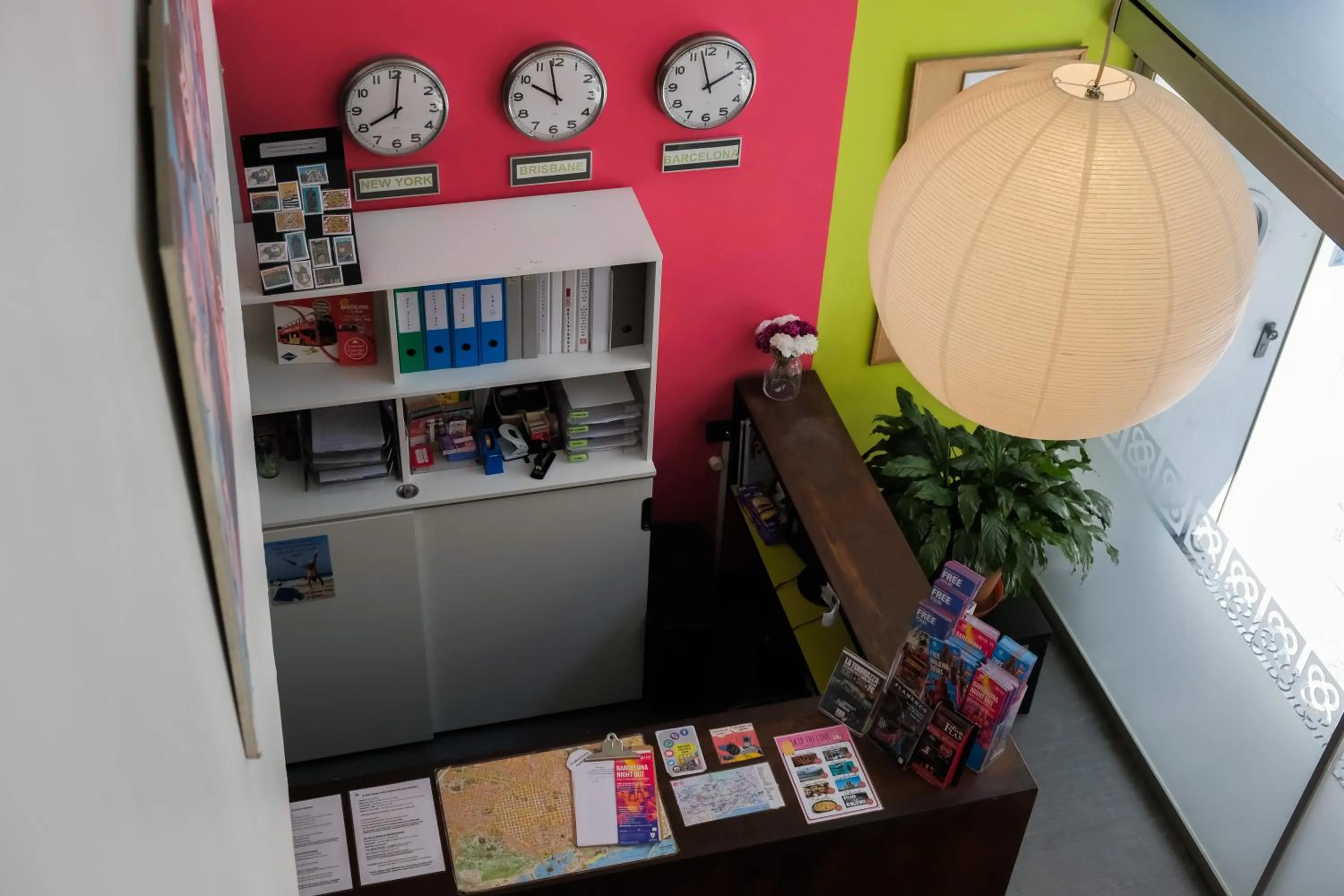 Facade/entrance in HelloBCN Youth Hostel Barcelona