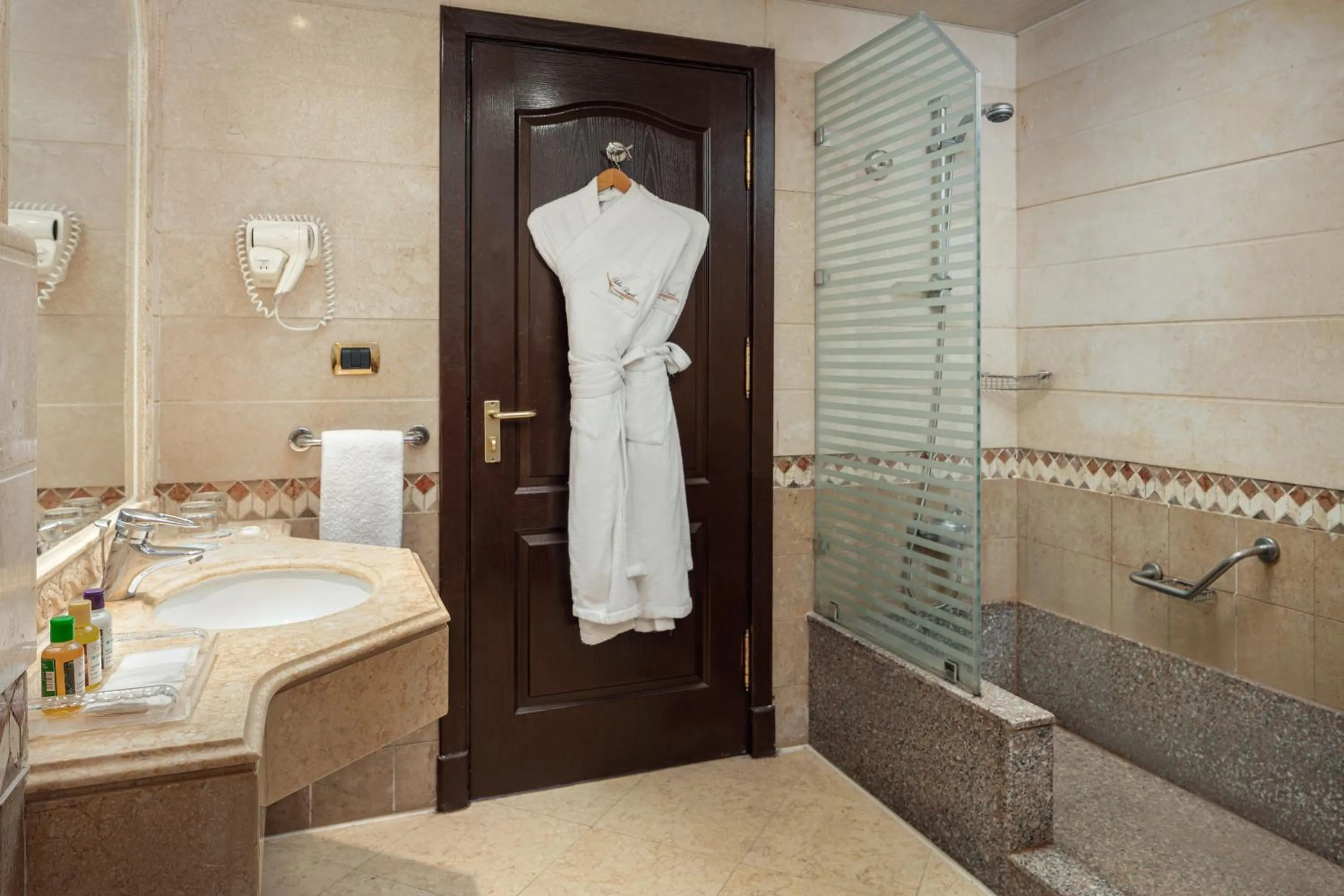 Bathroom in Palm Royale Resort - Soma Bay