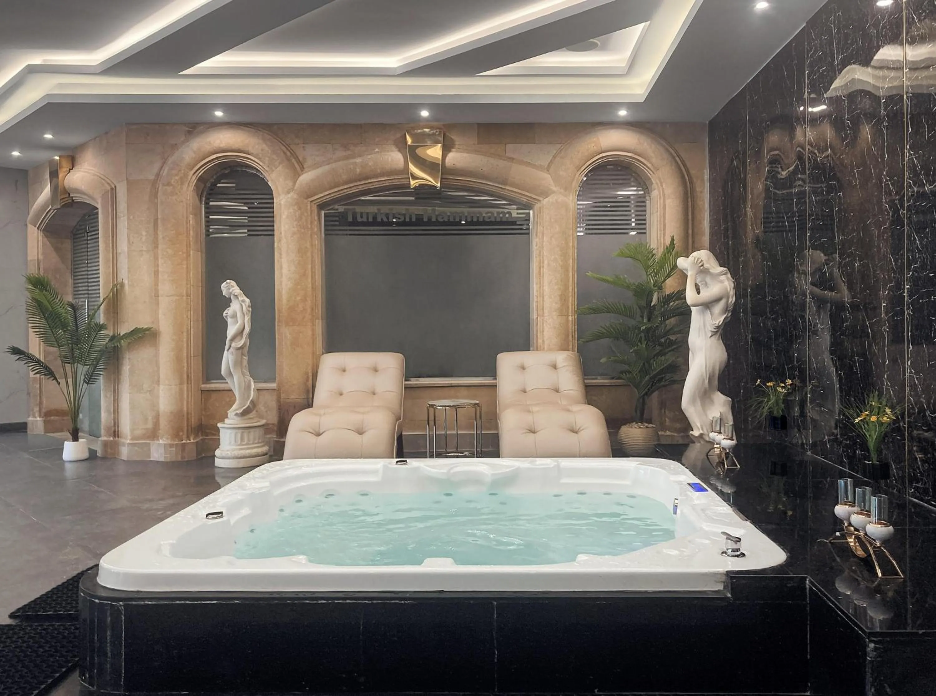 Spa and wellness centre/facilities in Palm Royale Resort - Soma Bay