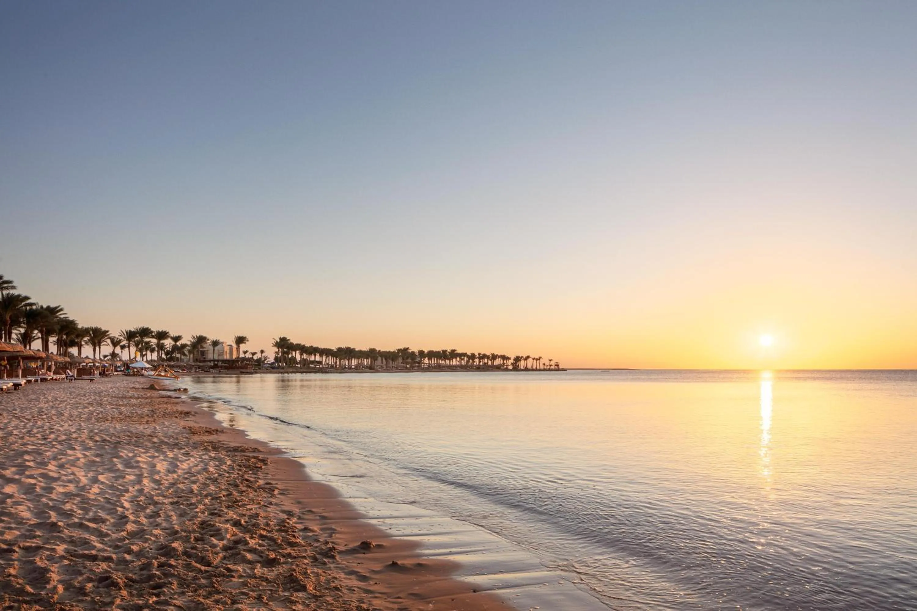 Beach in Palm Royale Resort - Soma Bay