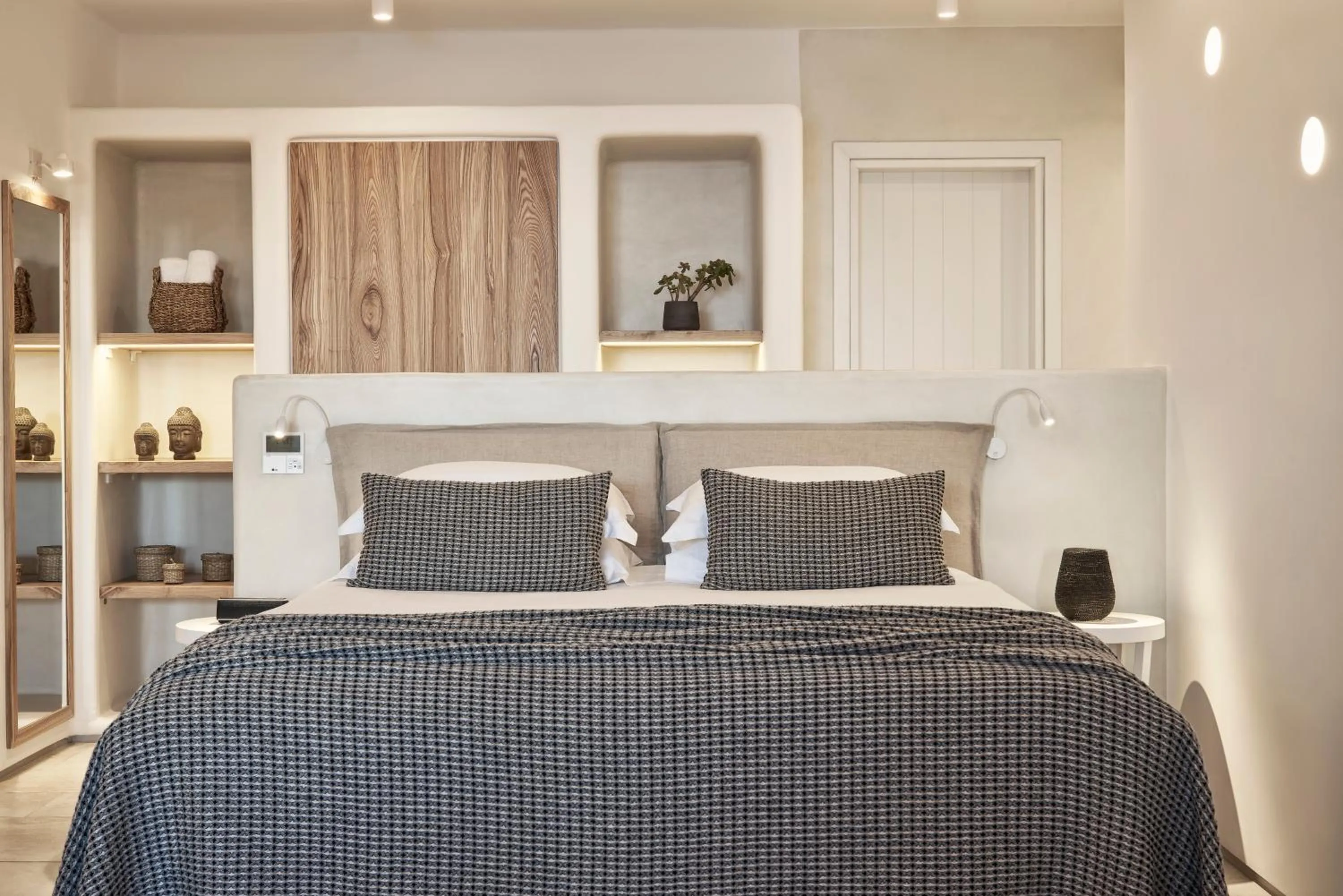 Bed in Mykonos Bliss - Cozy Suites, Adults Only Hotel