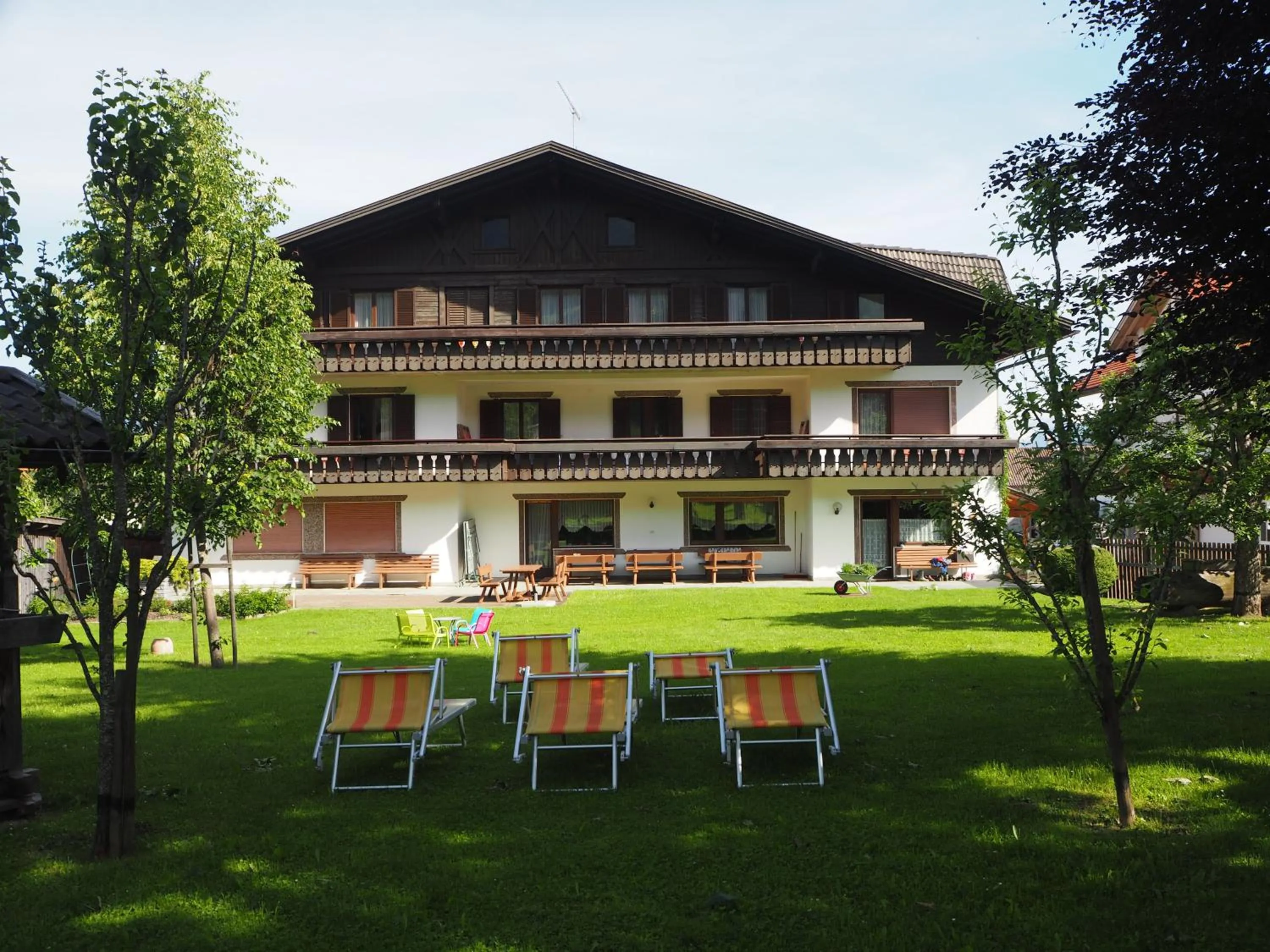 Property building in Garni Volgger