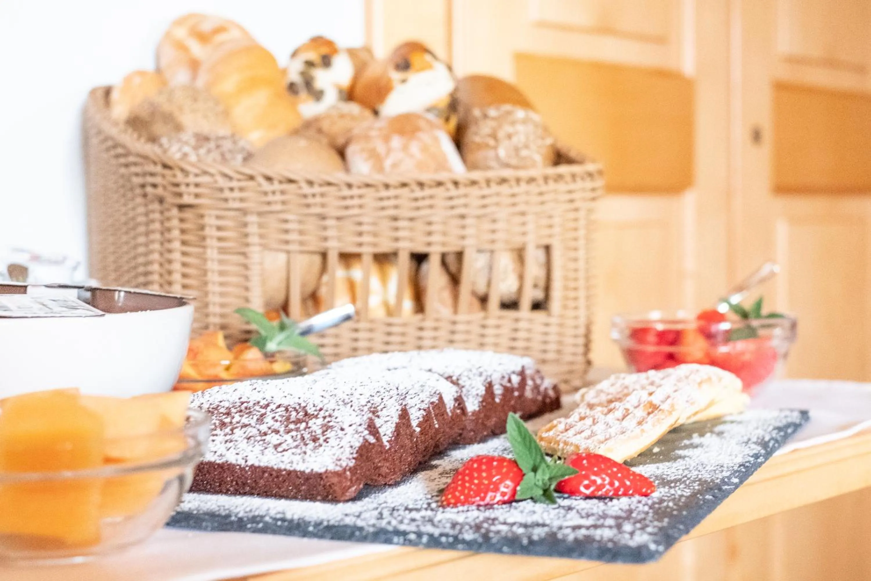 Food and drinks in Garni Volgger