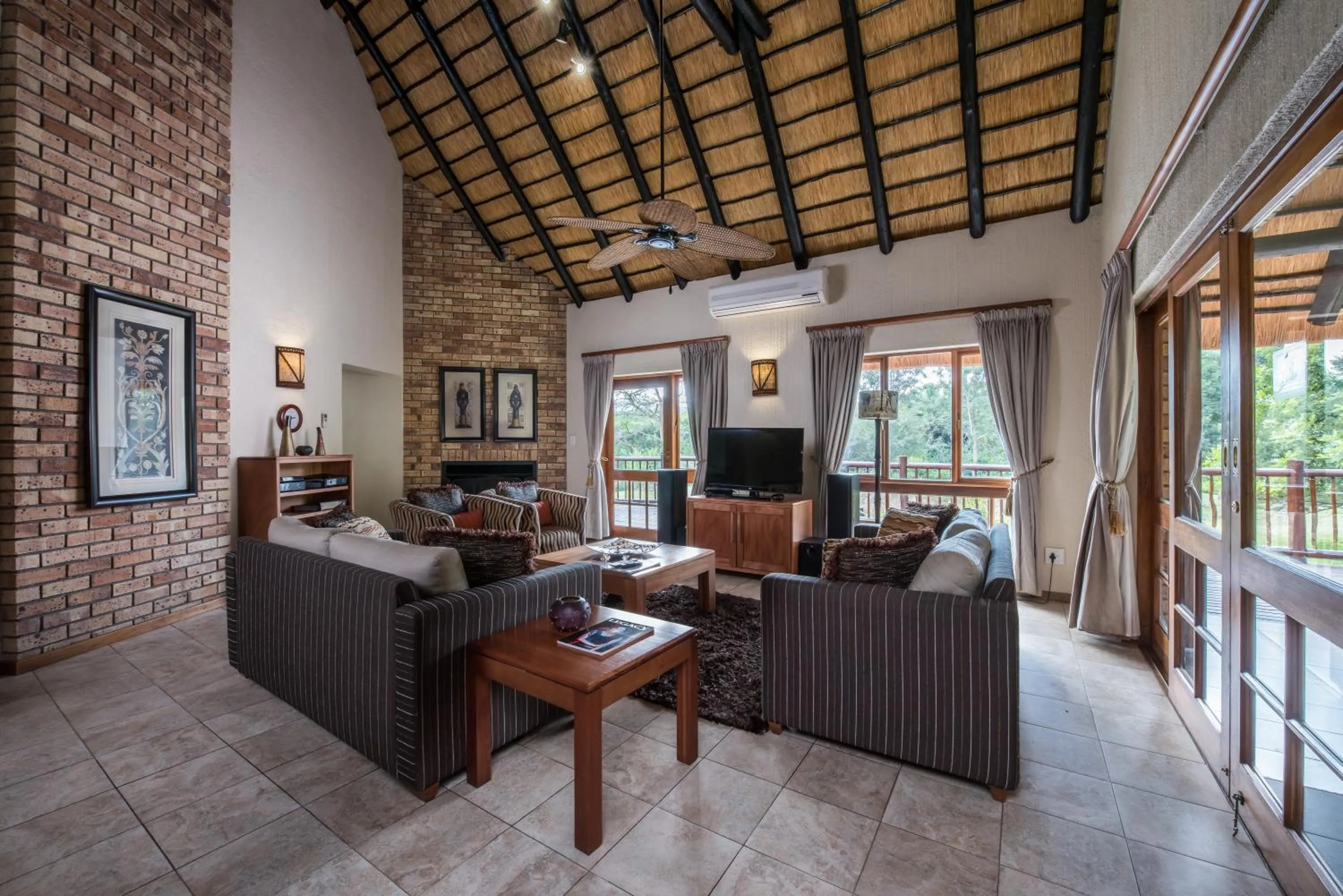 Living room in Kruger Park Lodge Unit No. 277