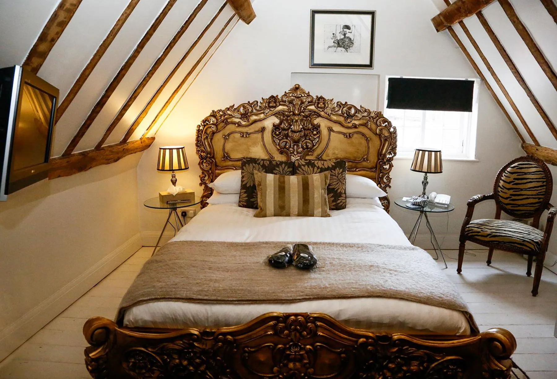 Photo of the whole room, Bed in The Miller of Mansfield