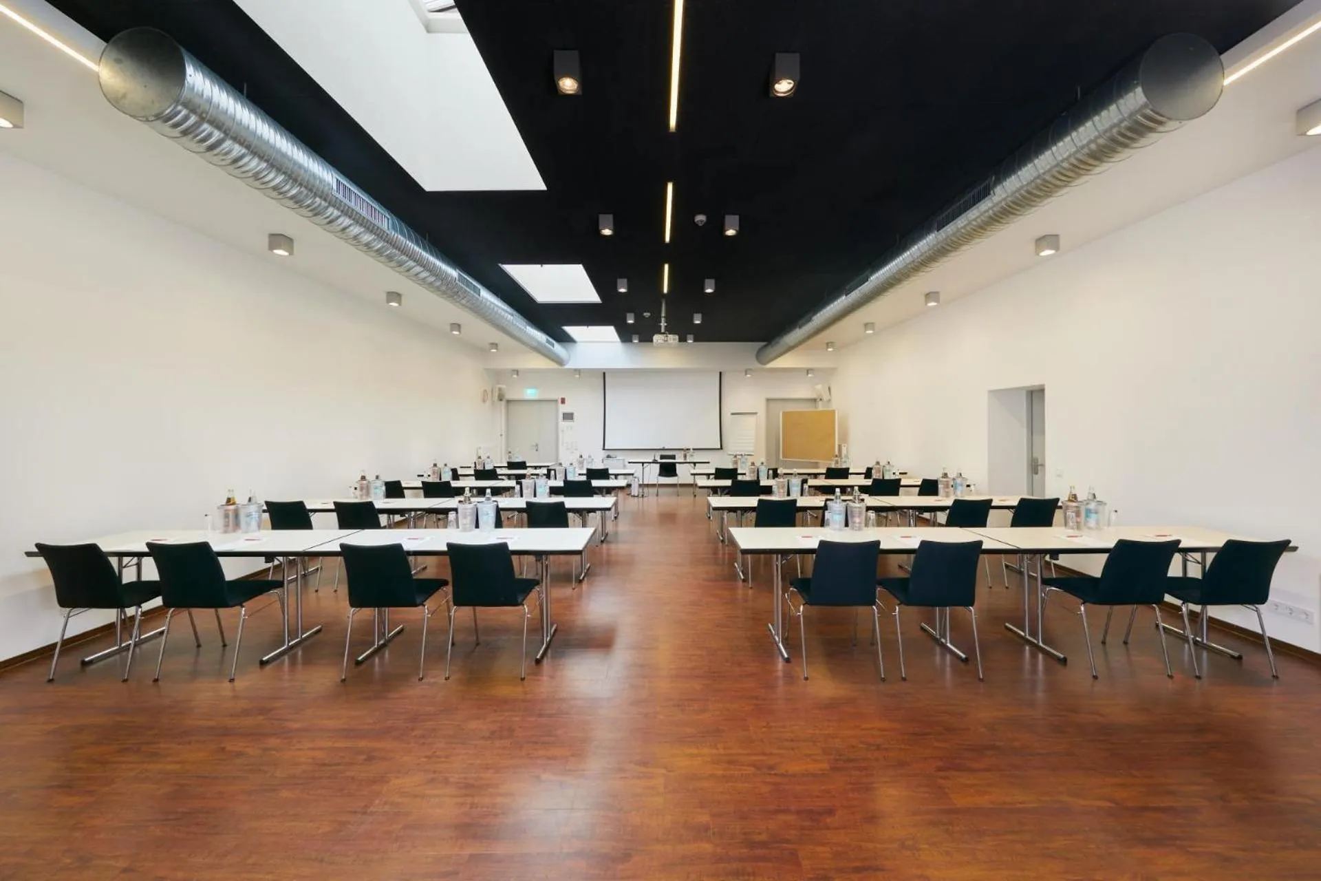 Meeting/conference room in Townhouse Düsseldorf