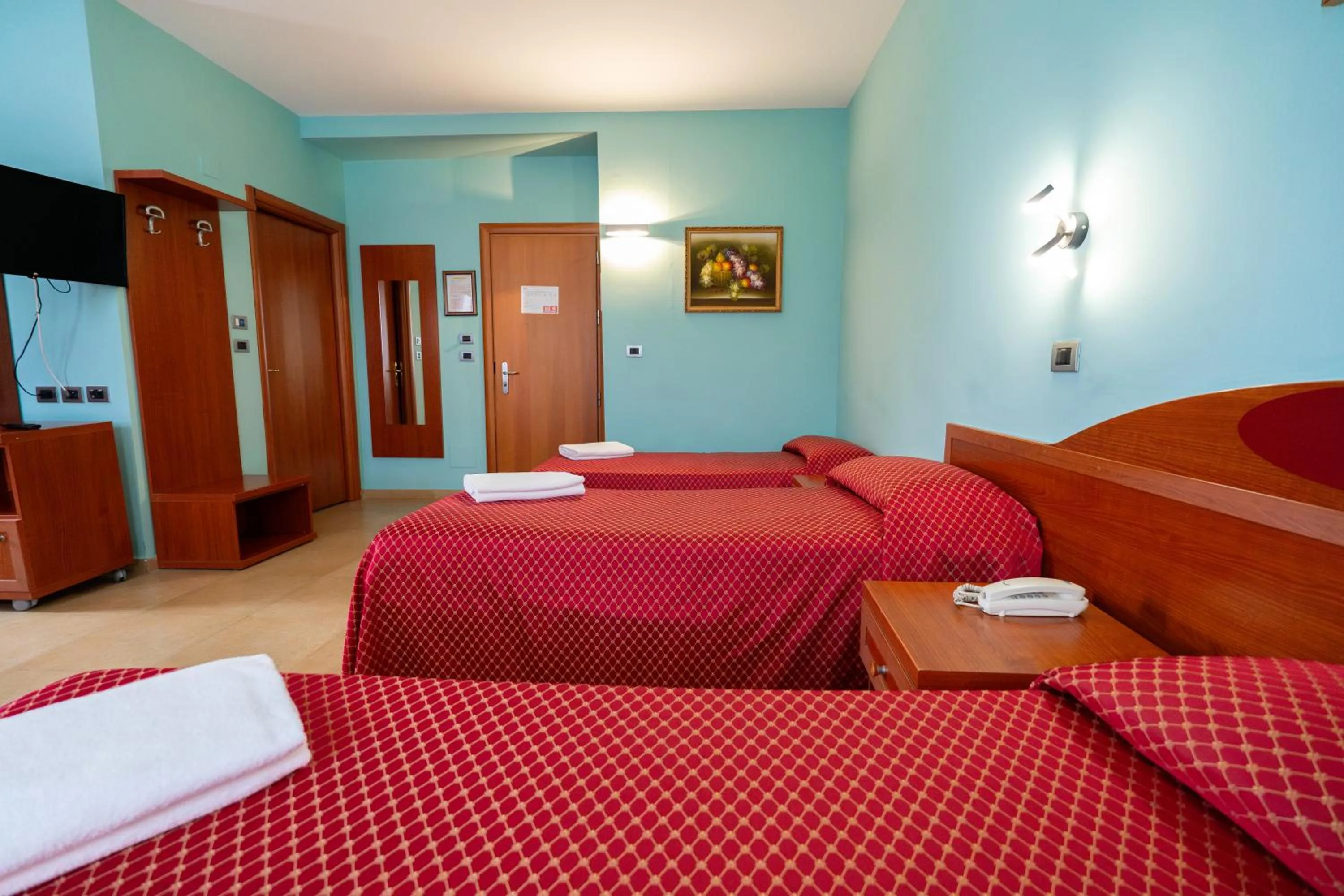 Bedroom, Bed in Hotel Cavour Resort