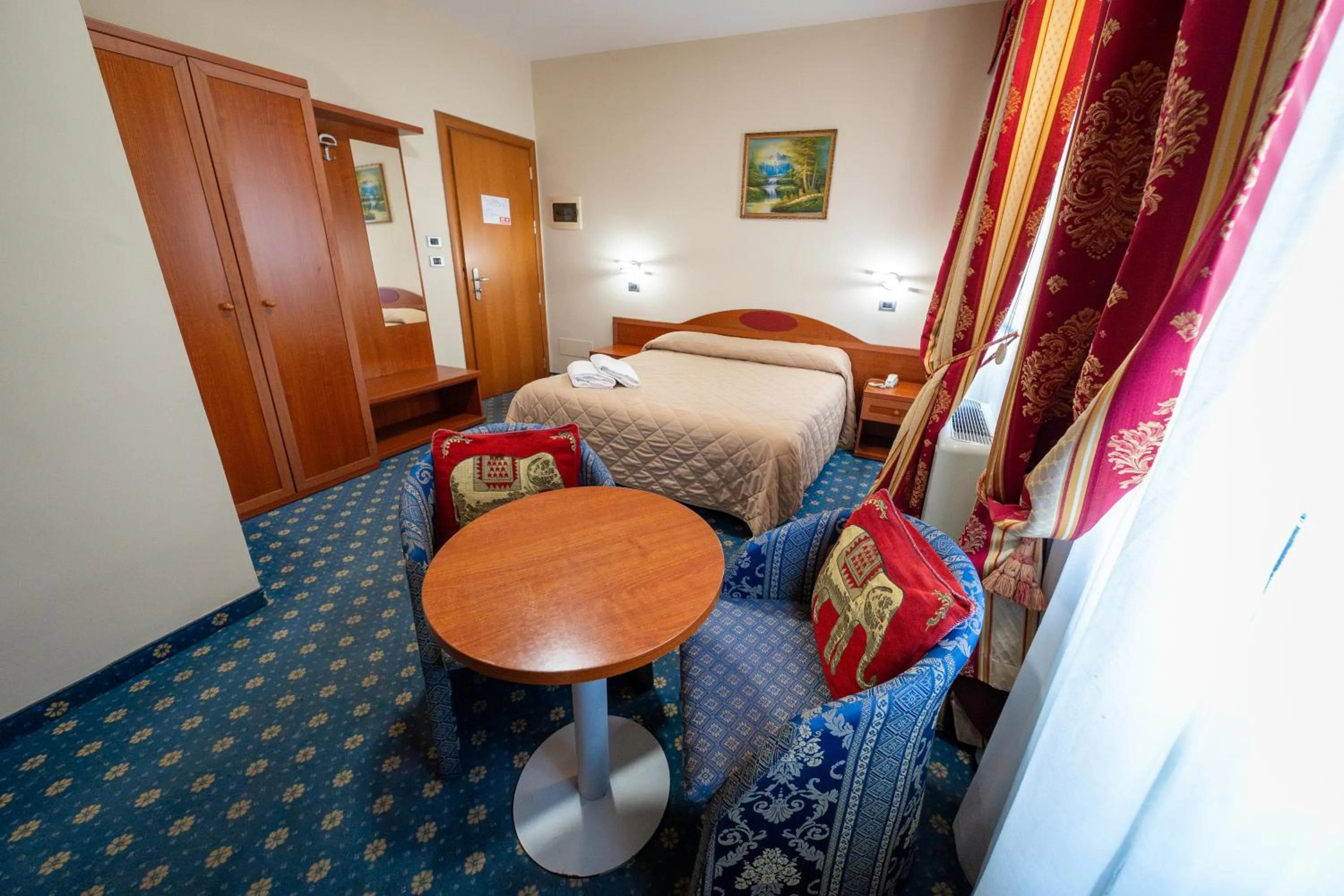 Bedroom, Bed in Hotel Cavour Resort