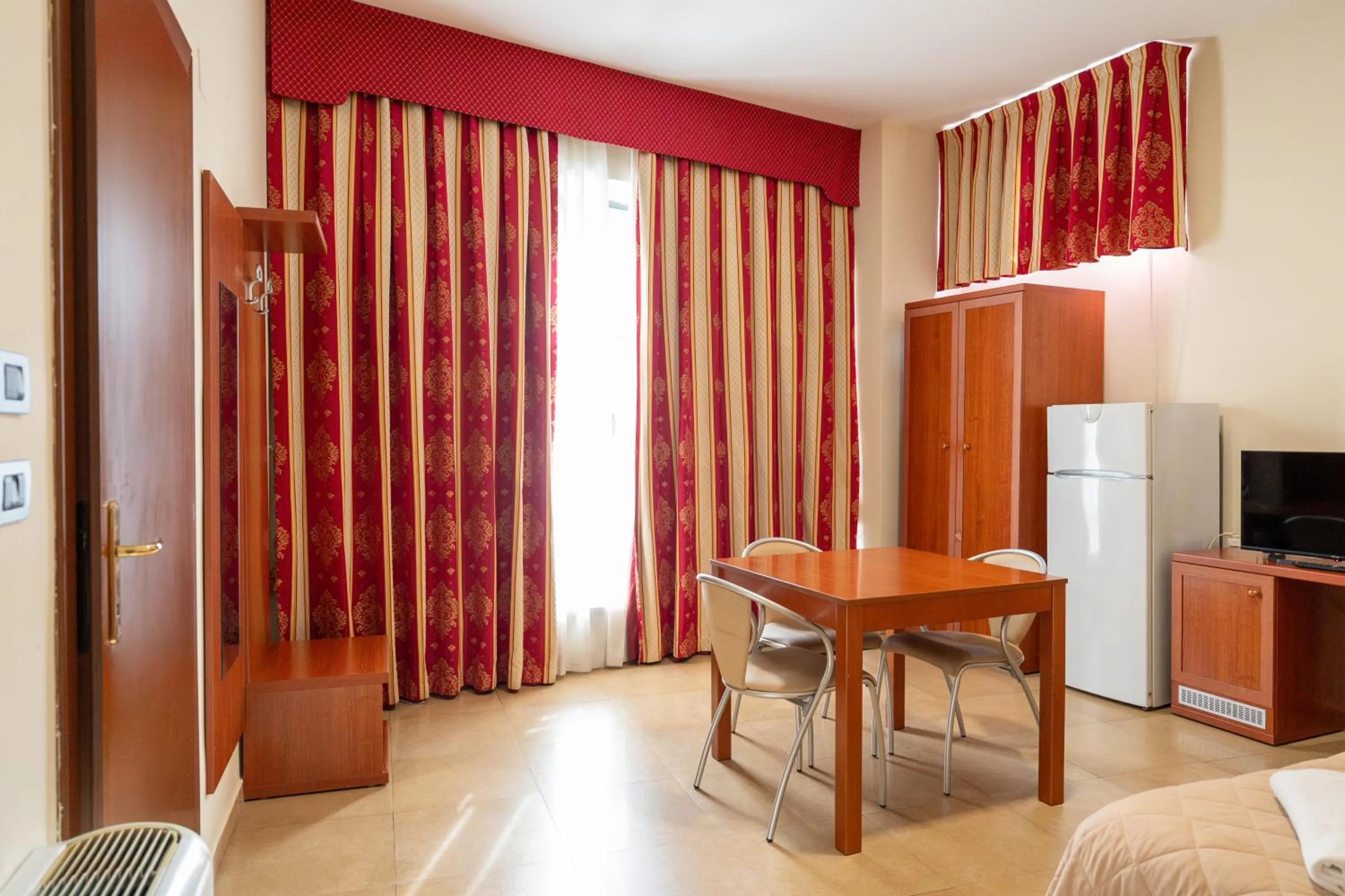 Photo of the whole room in Hotel Cavour Resort