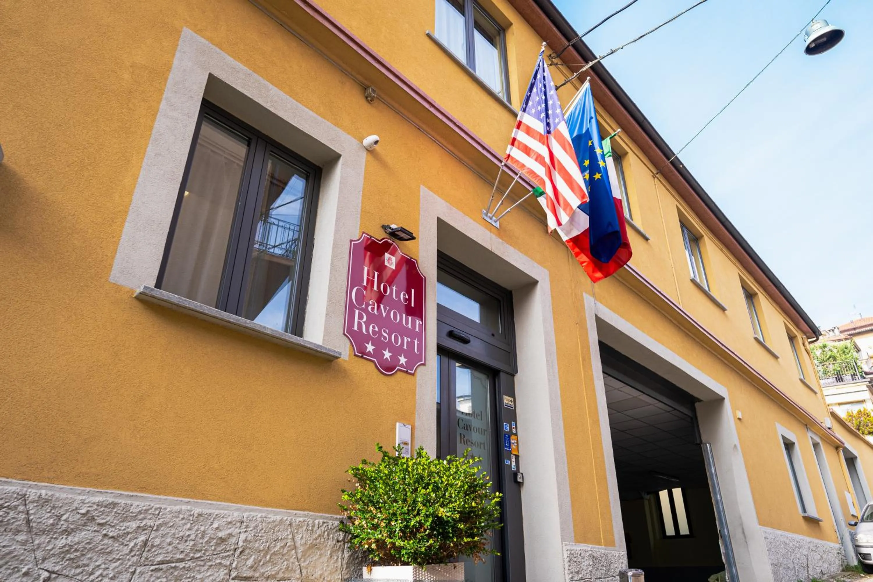 Property building in Hotel Cavour Resort