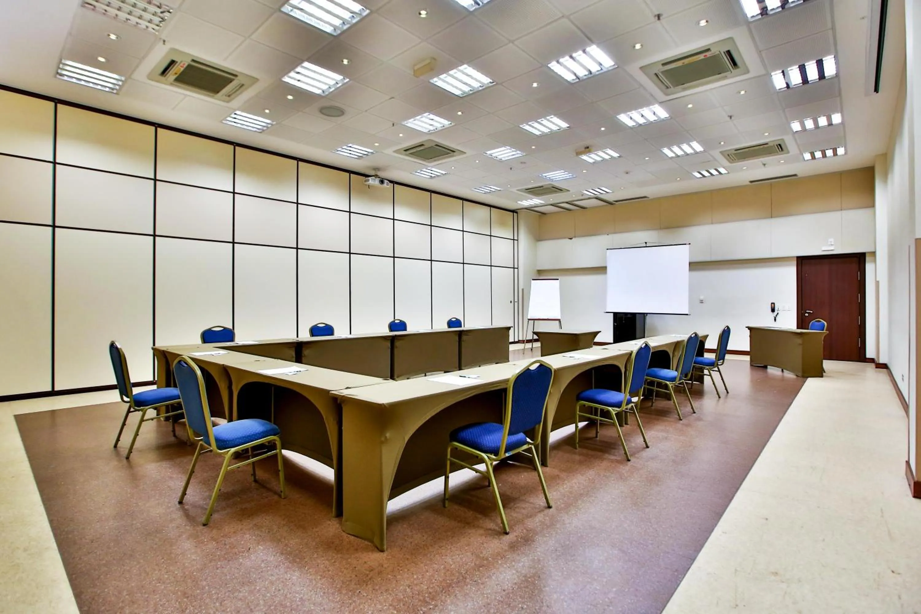 Meeting/conference room in Quality Hotel & Suítes São Salvador