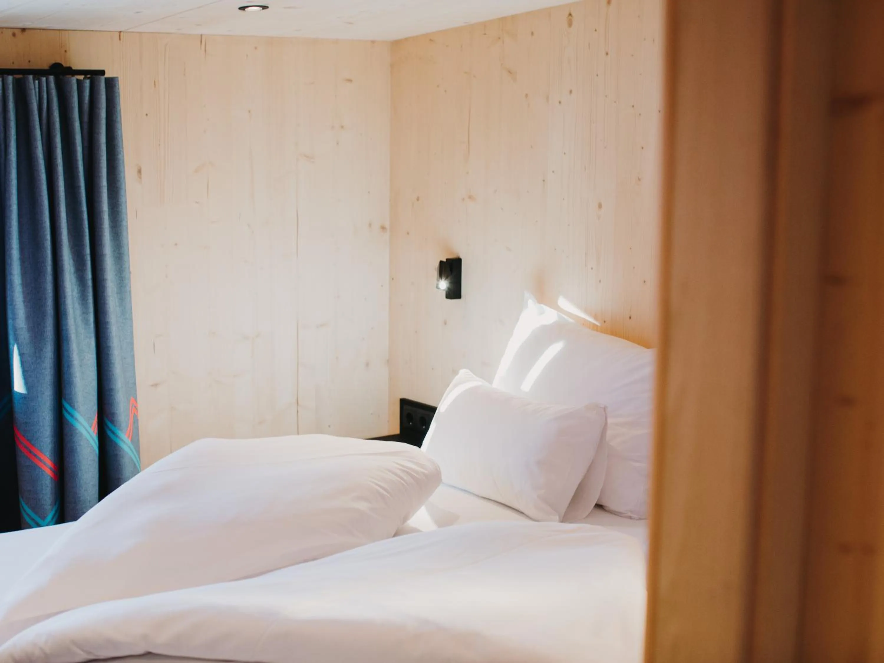 Photo of the whole room, Bed in Alpin - Studios & Suites