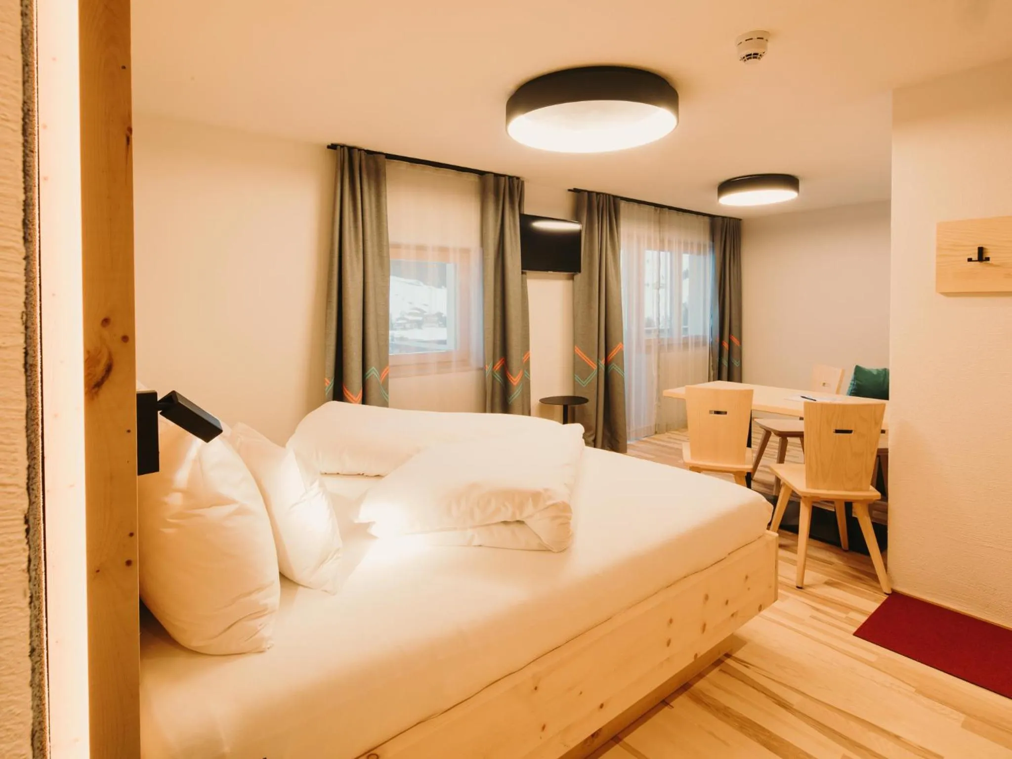 Photo of the whole room, Bed in Alpin - Studios & Suites