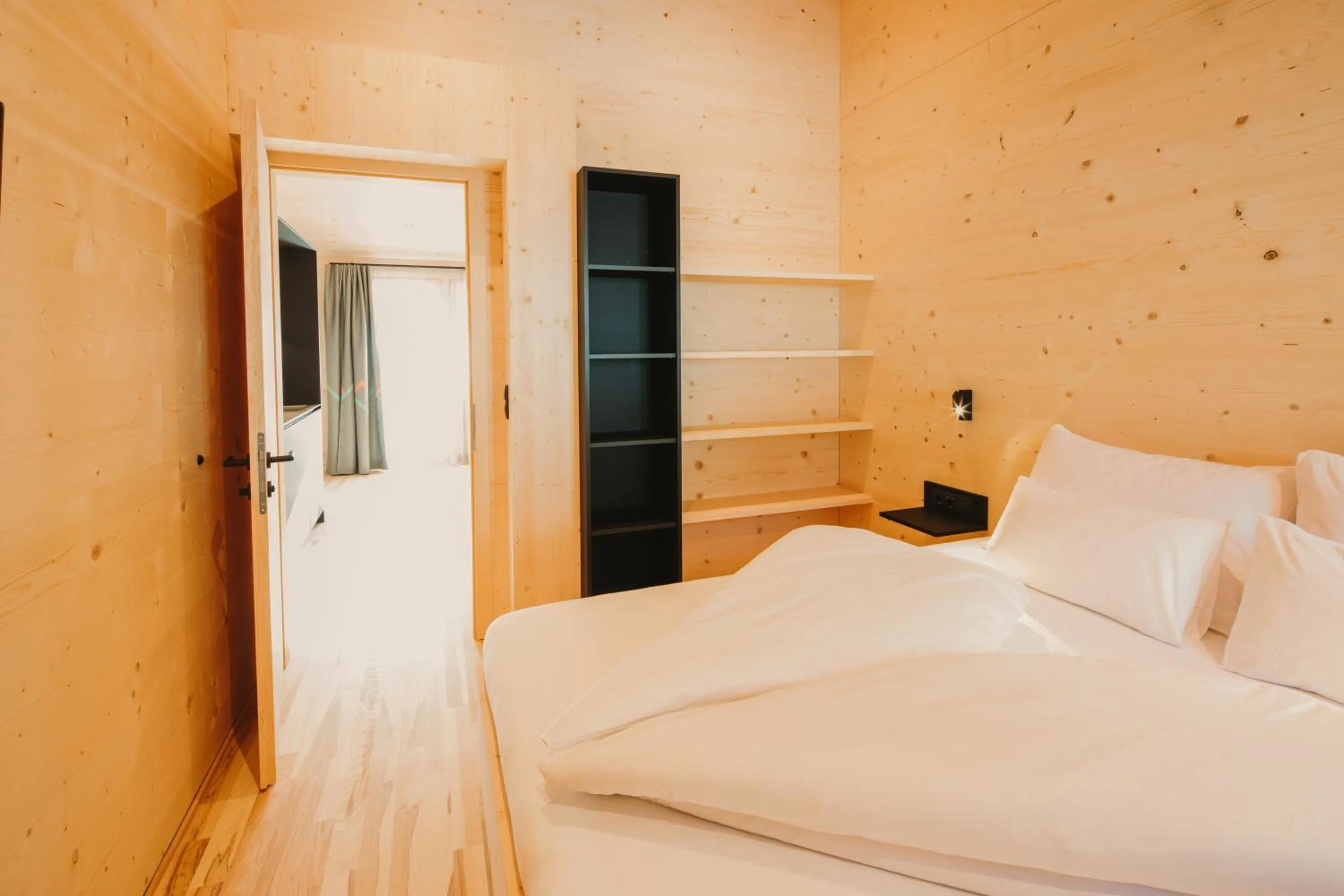 Photo of the whole room, Bed in Alpin - Studios & Suites