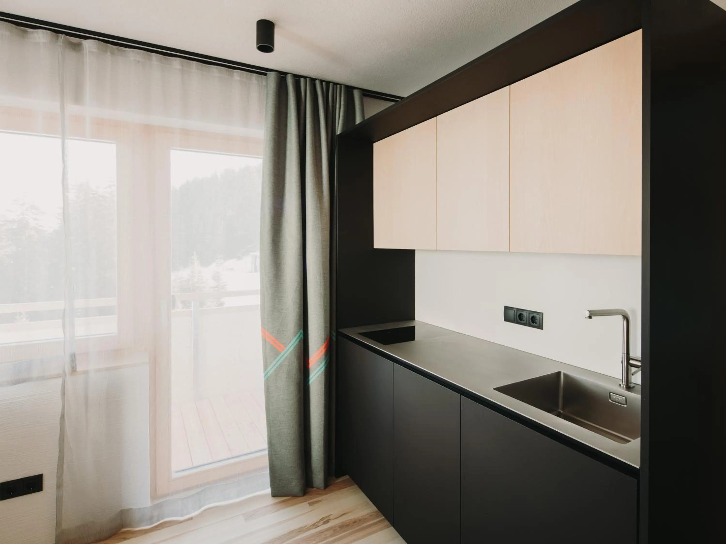 Photo of the whole room in Alpin - Studios & Suites