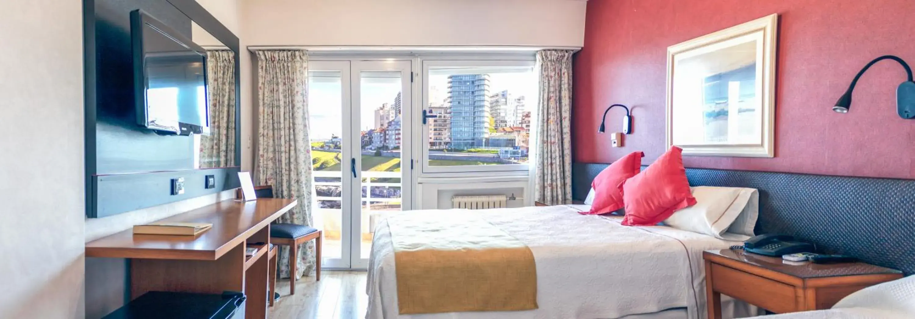 Double or Twin Room with Sea View in Hotel Las Rocas Double or Twin Room with Sea View in Hotel Las Rocas