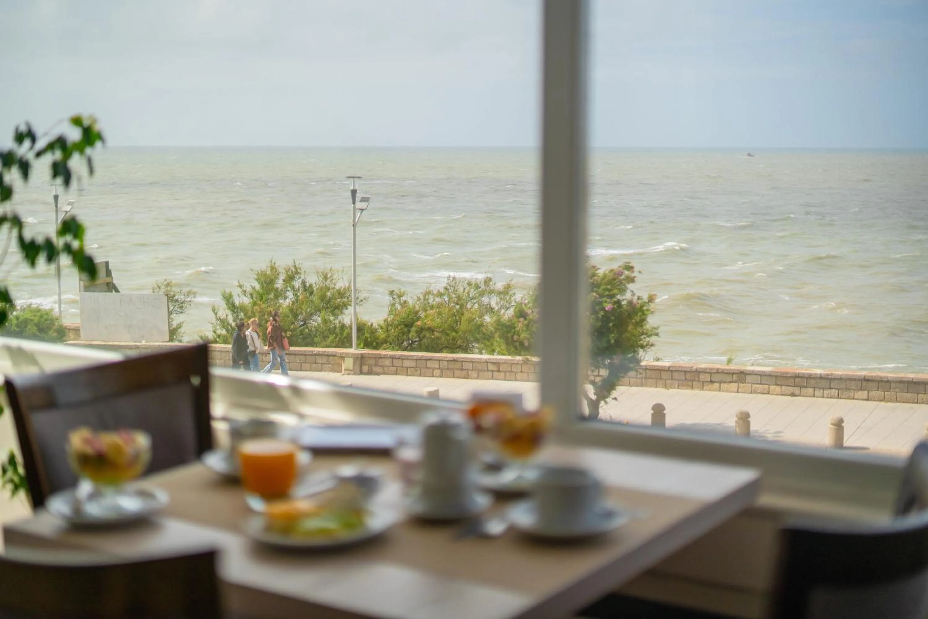 Restaurant/places to eat in Hotel Las Rocas