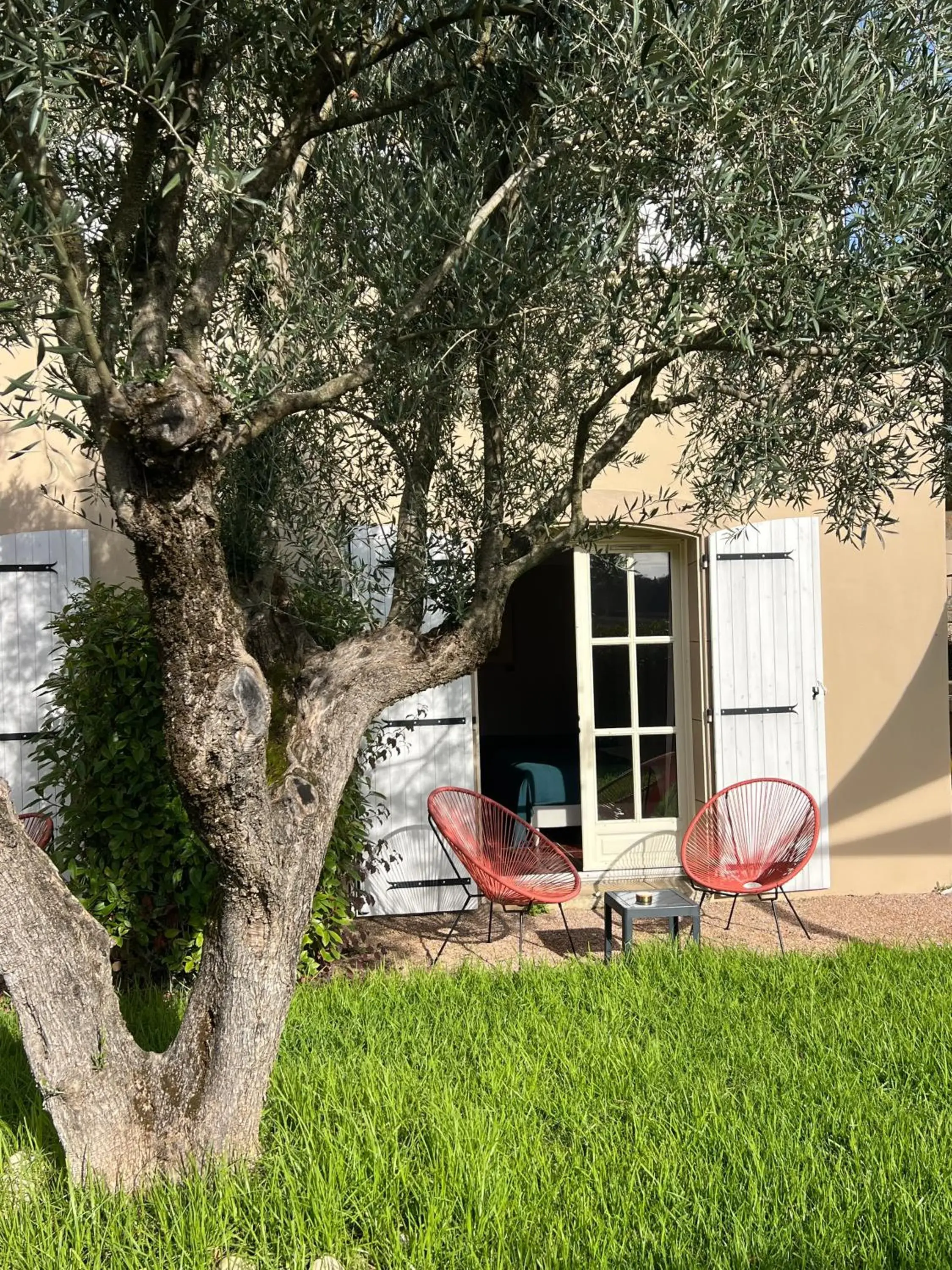 Triple Room with View in Logis Hôtel Restaurant La Bergerie Triple Room with View in Logis Hôtel Restaurant La Bergerie