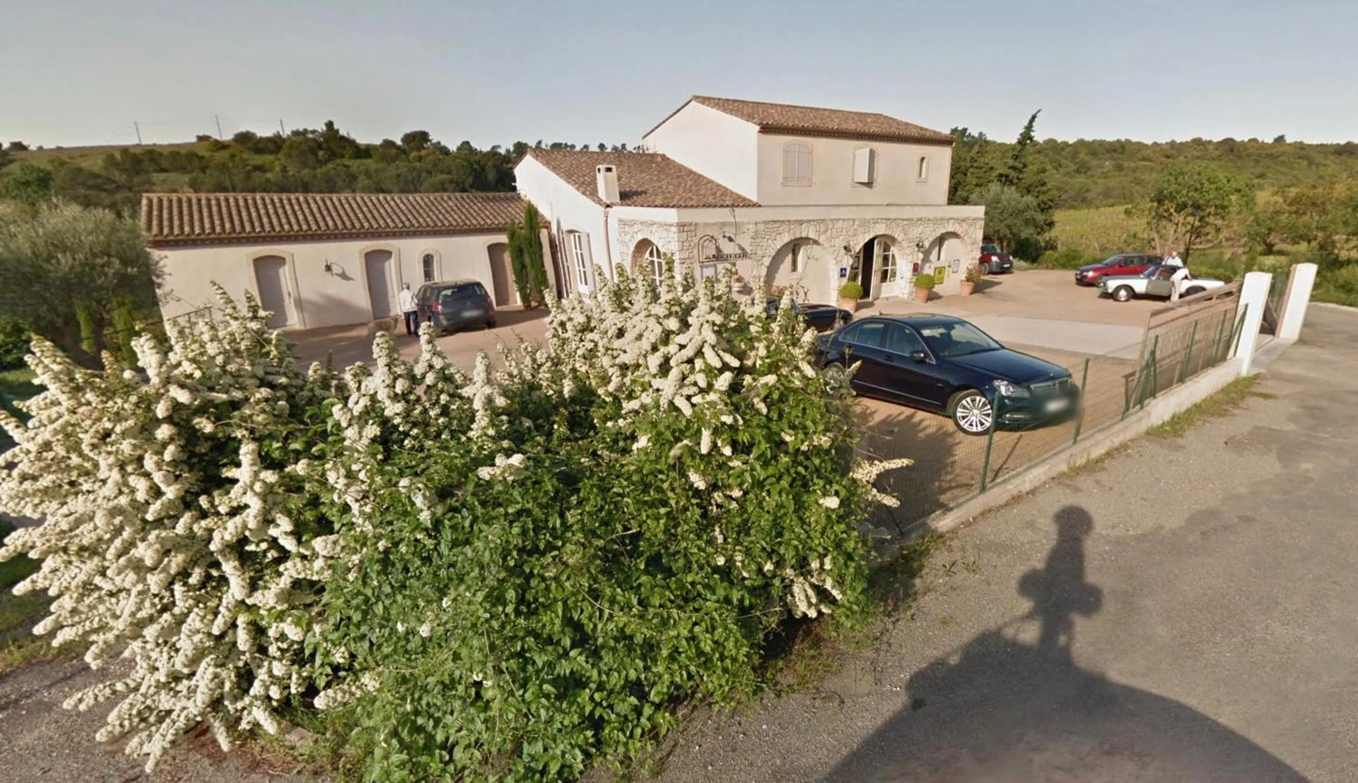 Property building in Logis Hôtel Restaurant La Bergerie