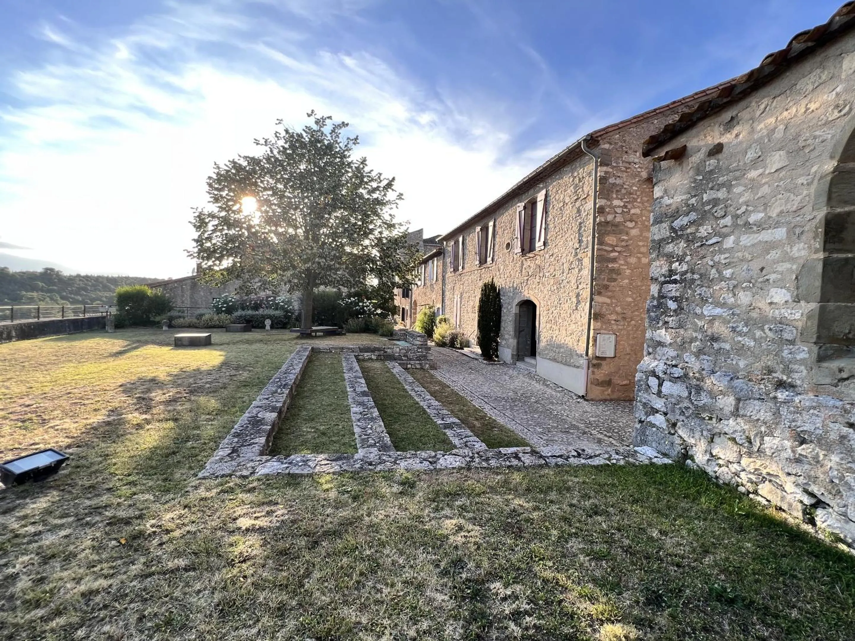 Neighbourhood in Logis Hôtel Restaurant La Bergerie