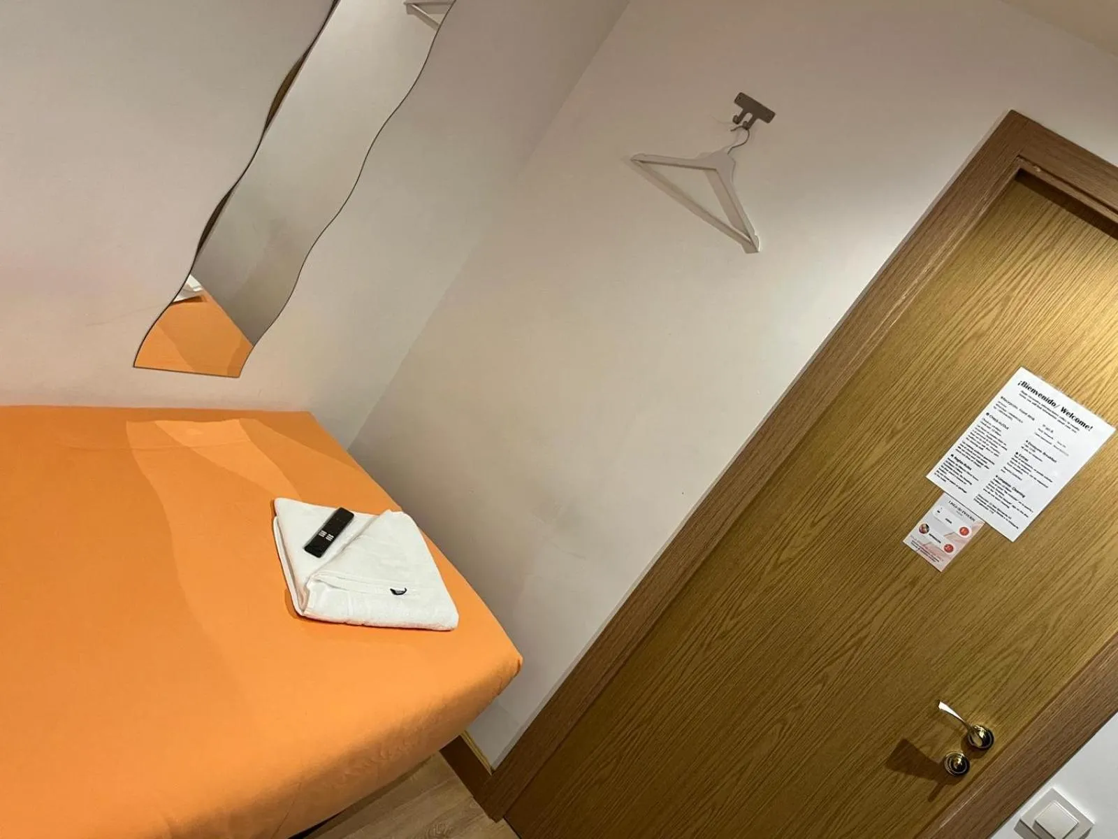 Bedroom in Hostal New Life Madrid