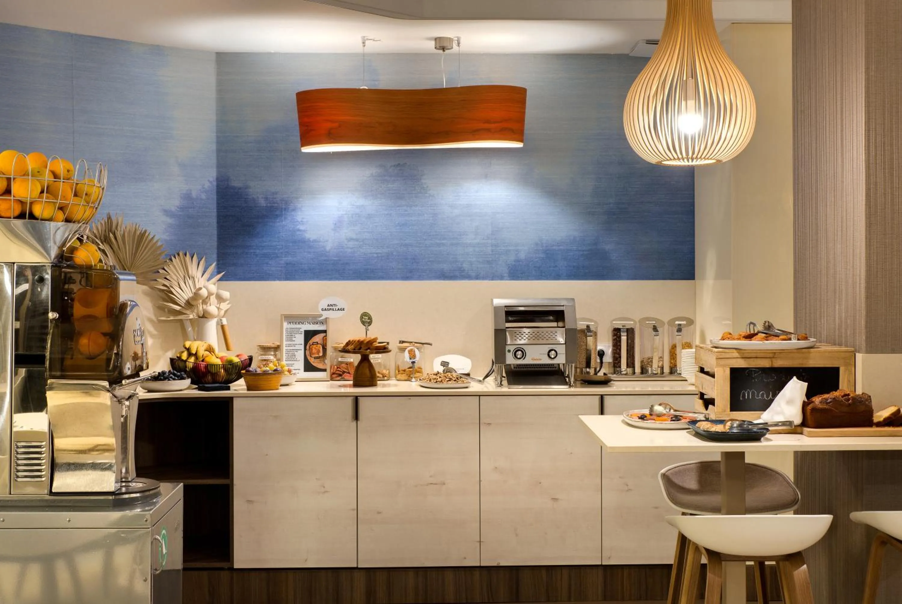 Breakfast in Mercure Montpellier Centre Comédie