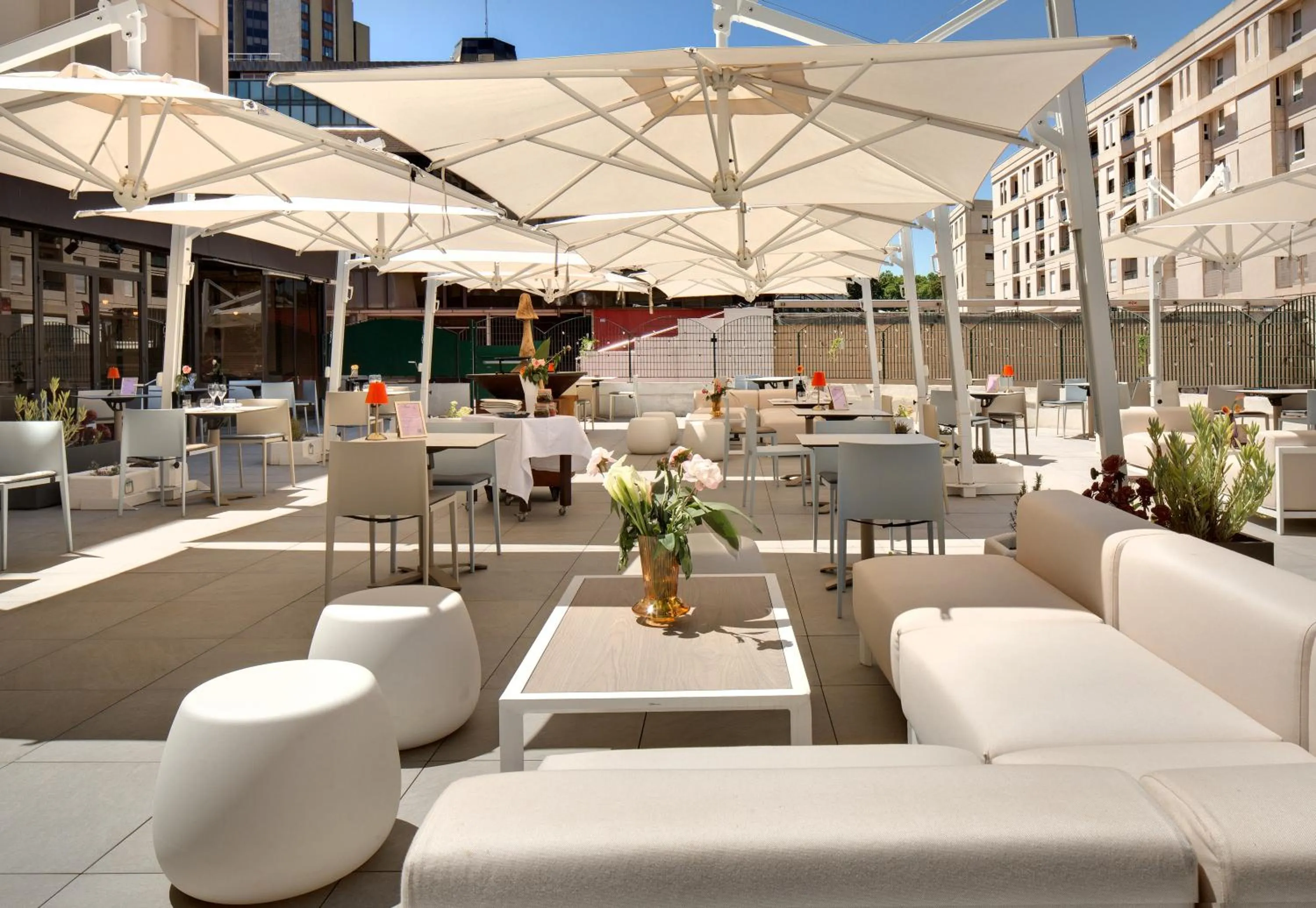 Patio in Mercure Montpellier Centre Comédie
