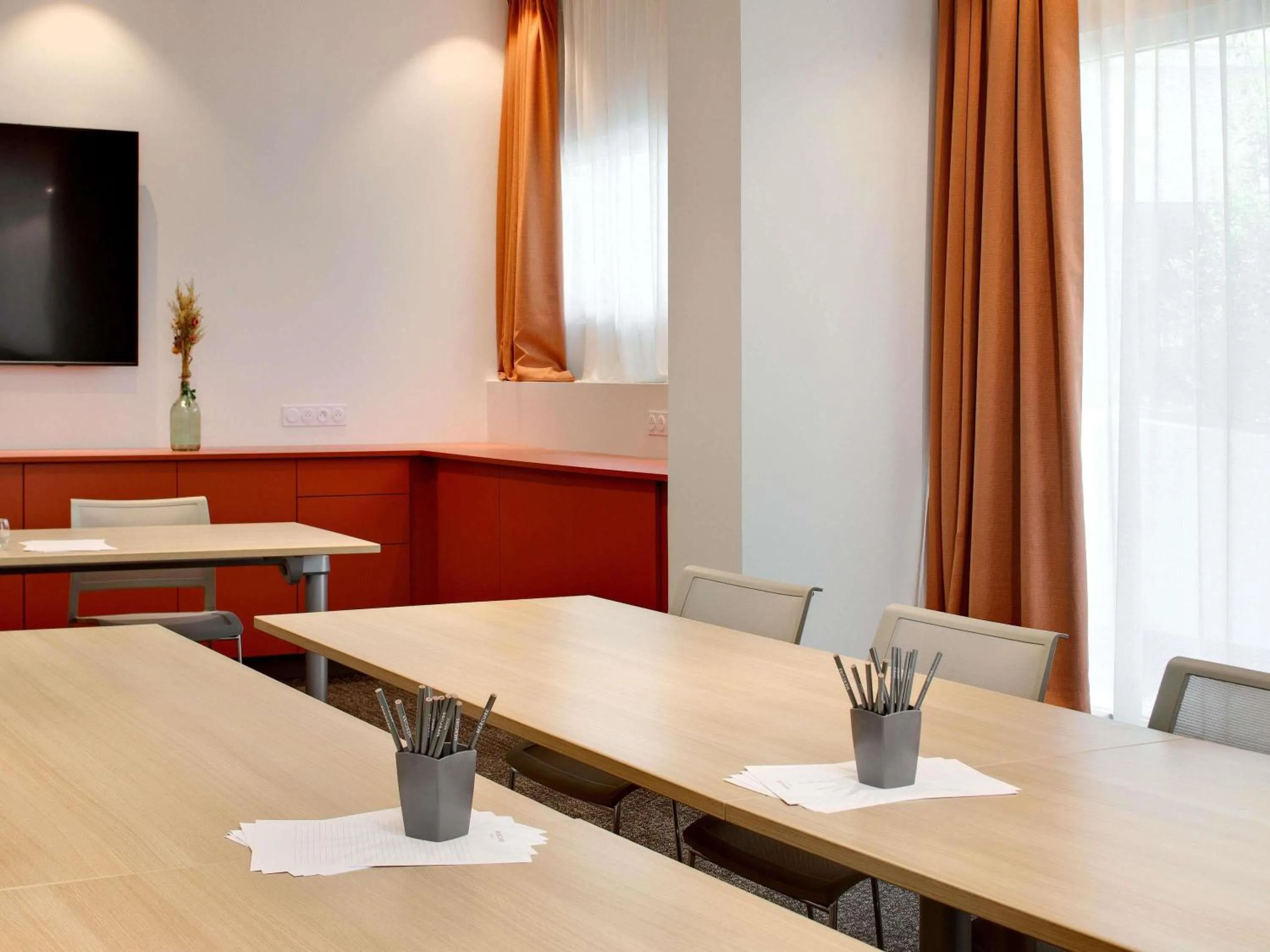 Meeting/conference room in Mercure Montpellier Centre Comédie