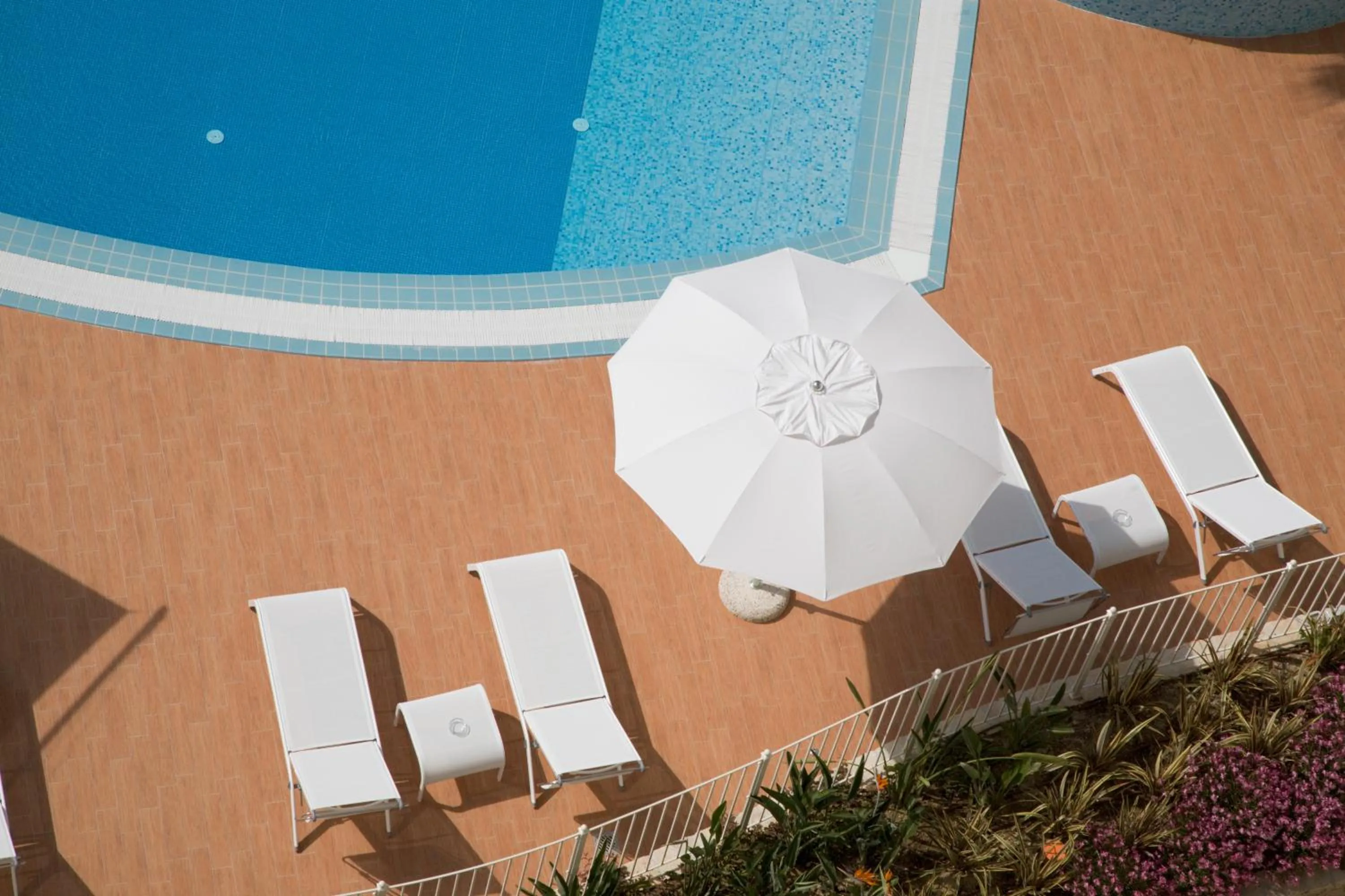 Swimming pool in Smeraldo Suites & Spa