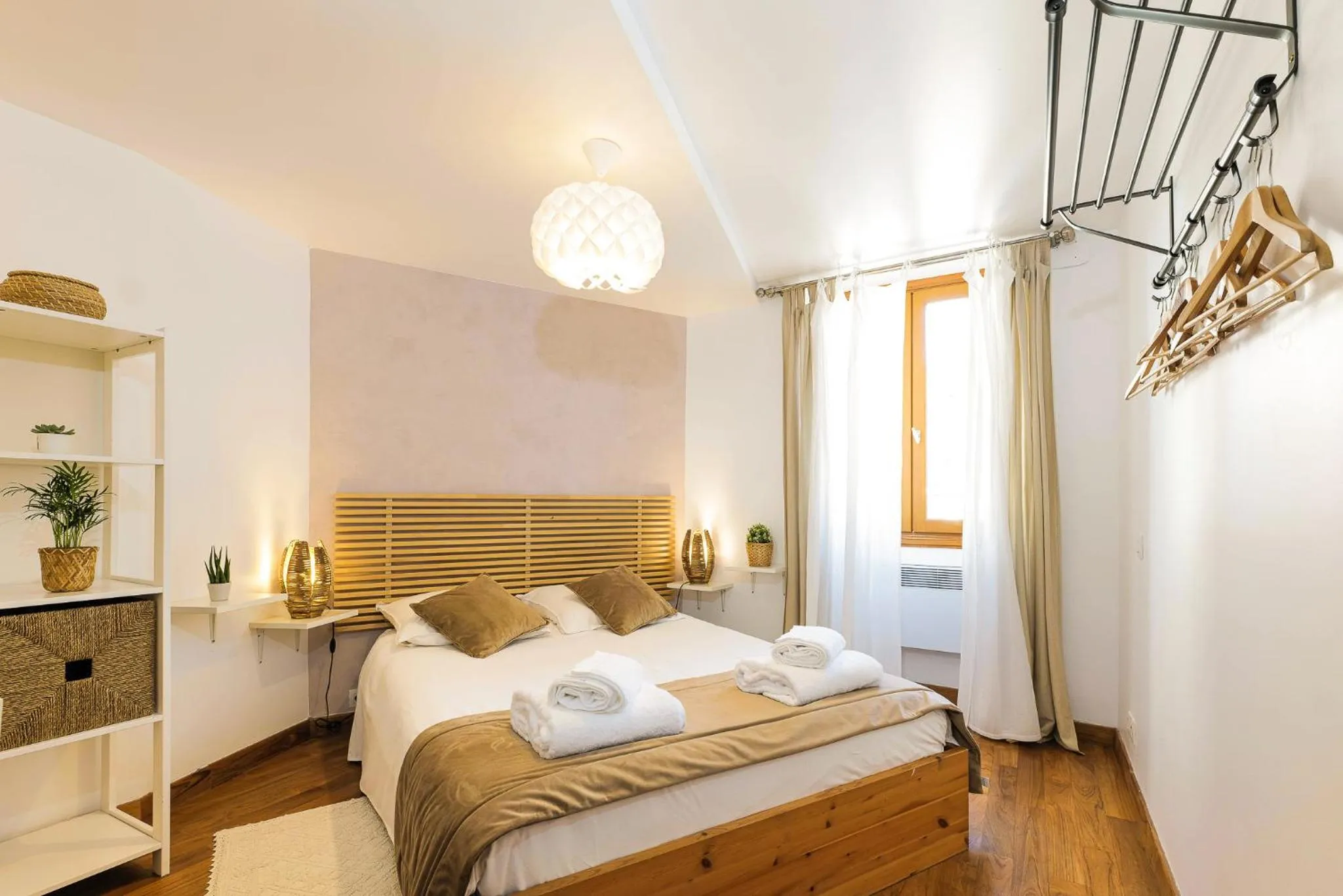 Bedroom, Bed in The frogs' house - Yoga Retreat