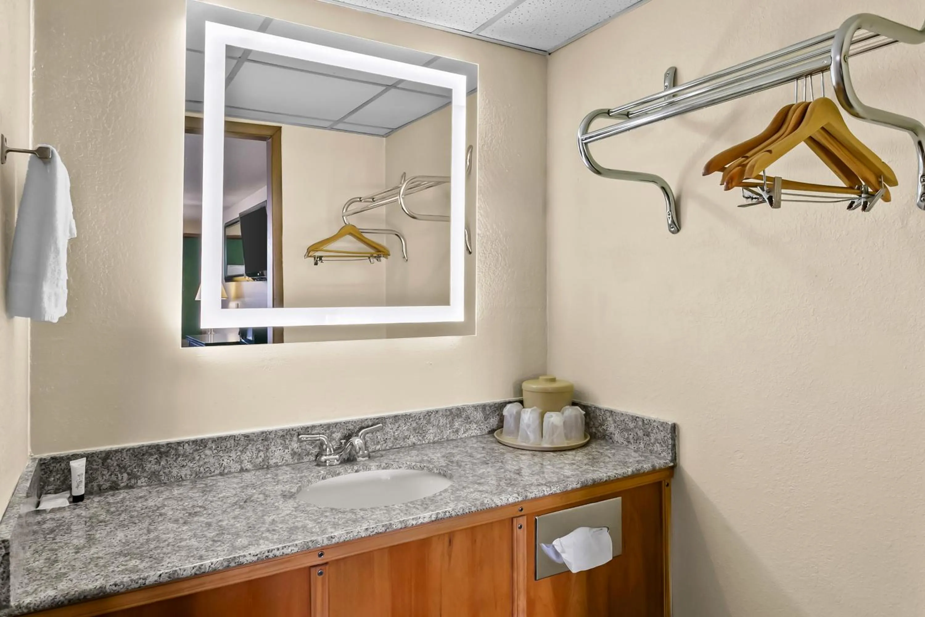 Bathroom in Knights Inn Martinsburg