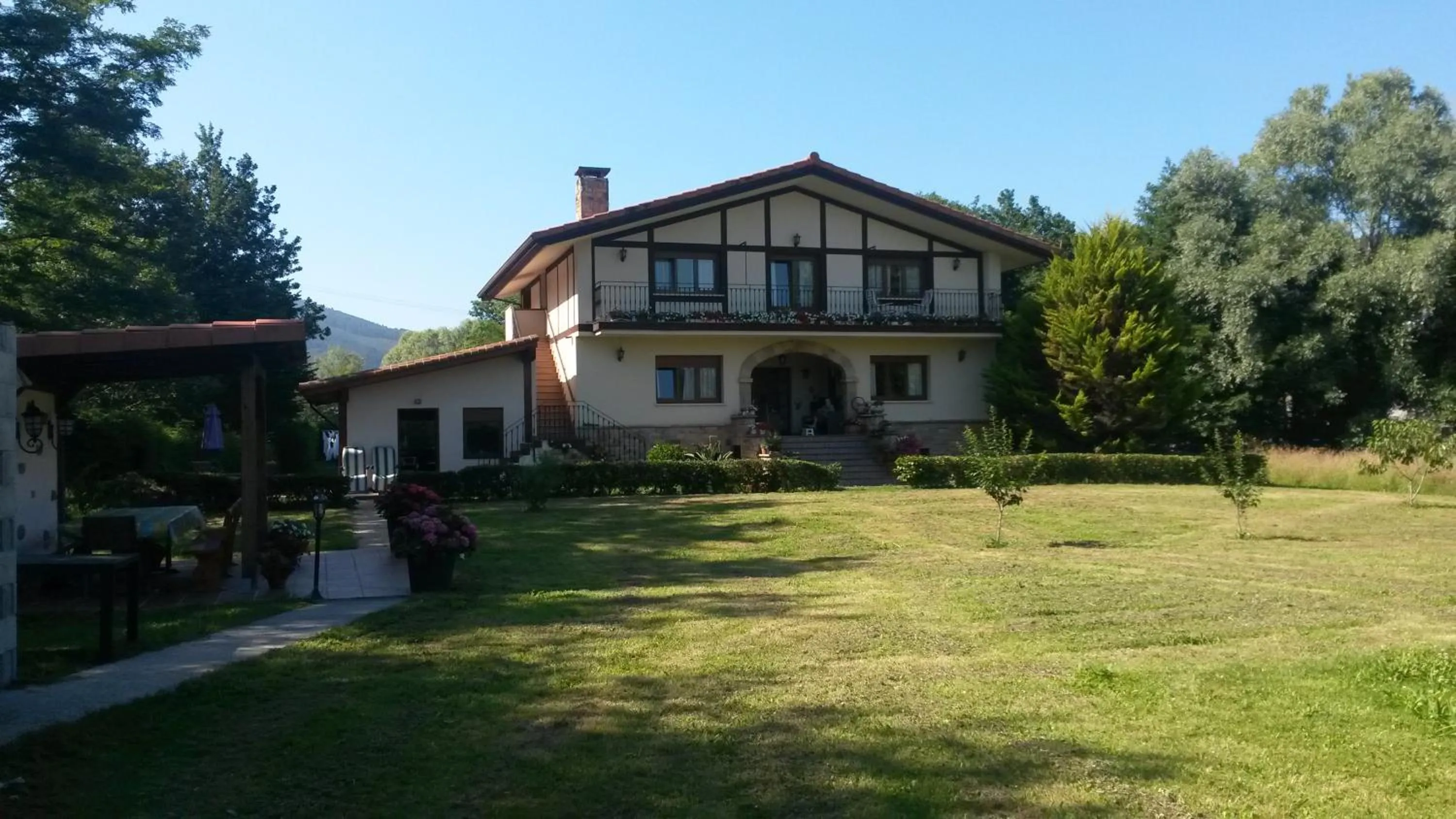 Facade/entrance in Casa Rural Ibarrondo Etxea