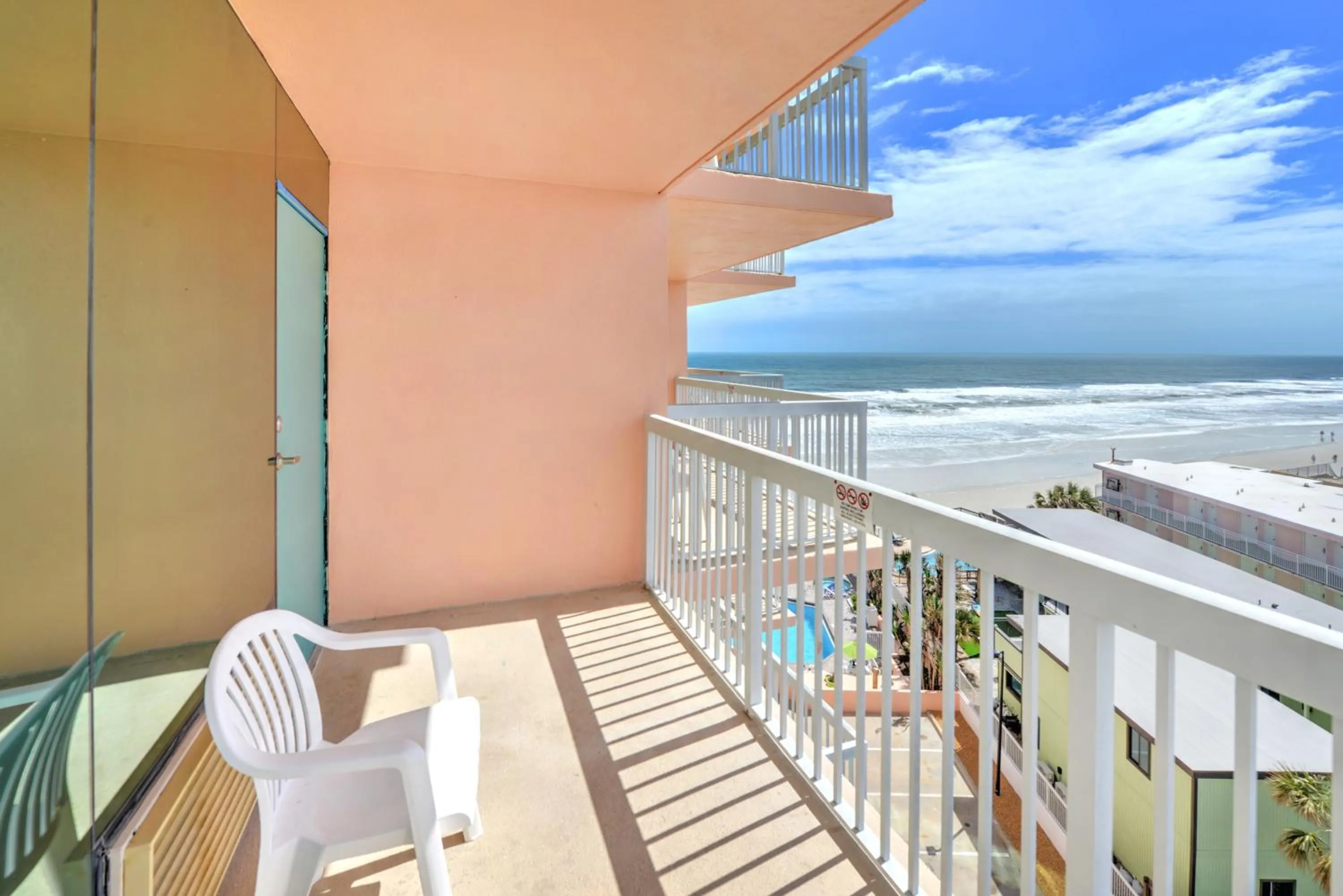 Bahama House - Daytona Beach Shores