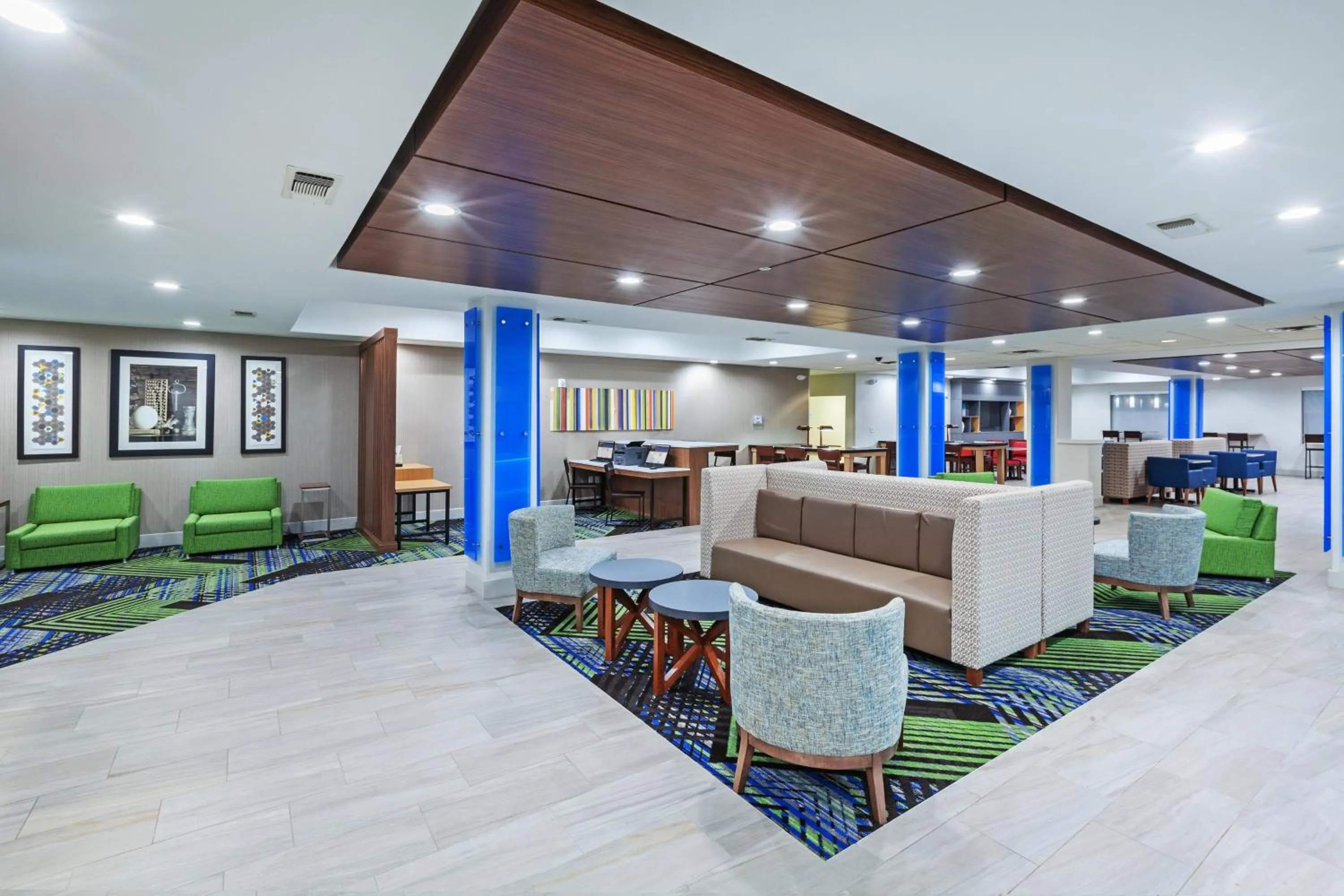 Property building in Holiday Inn Express & Suites Longview South I-20 by IHG