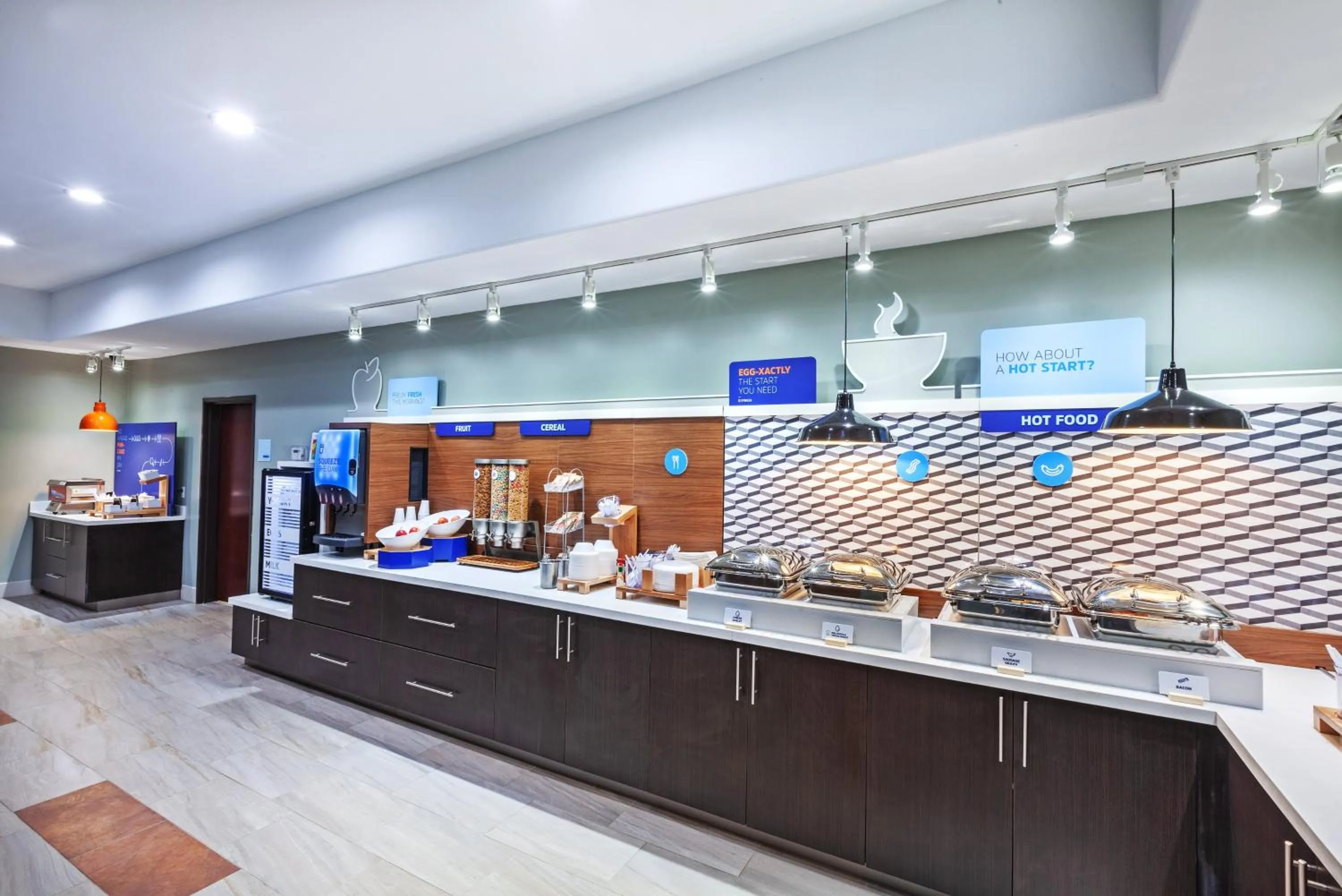 Breakfast in Holiday Inn Express & Suites Longview South I-20 by IHG