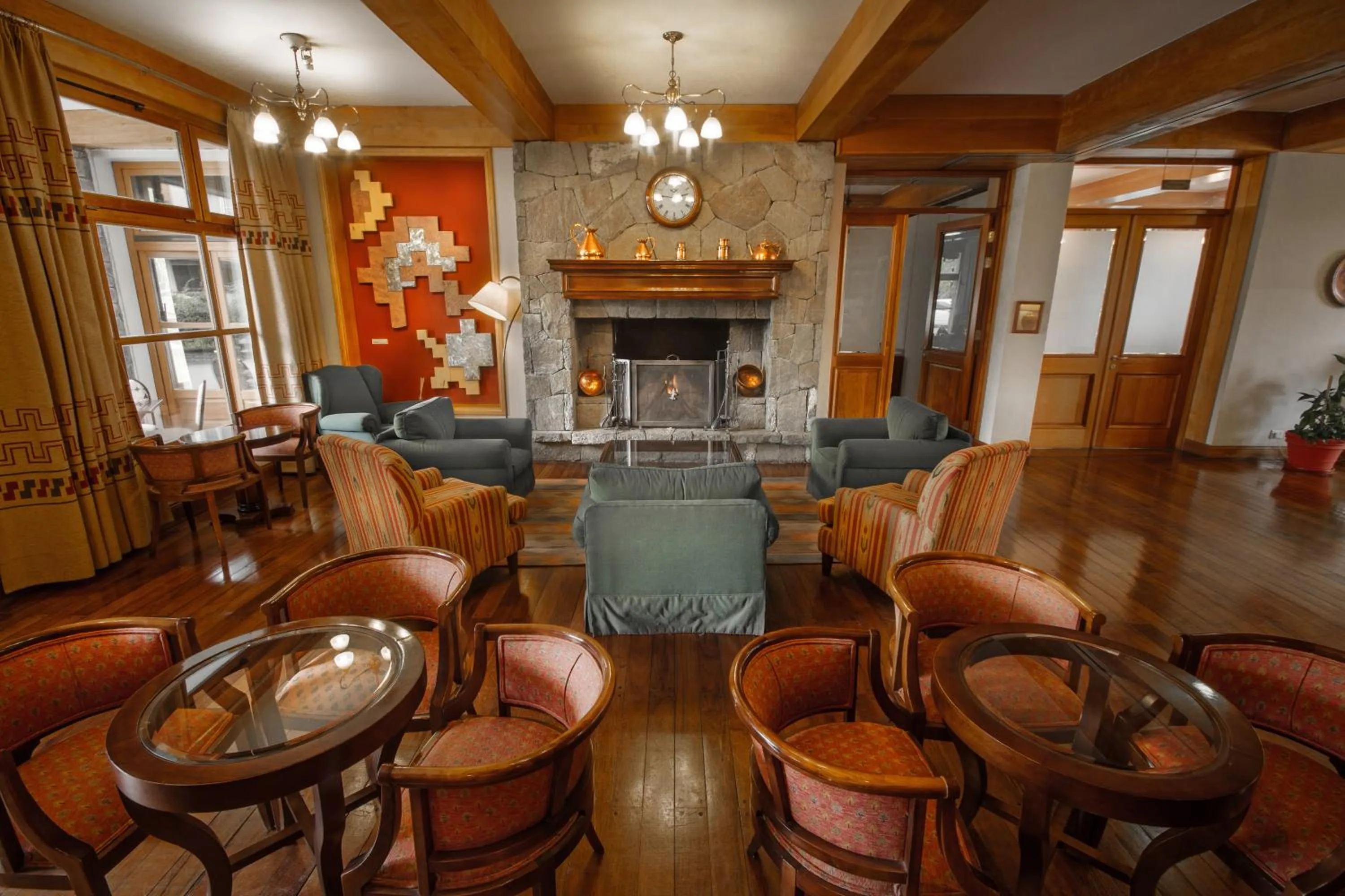 Communal lounge/ TV room in Hotel Kosten Aike