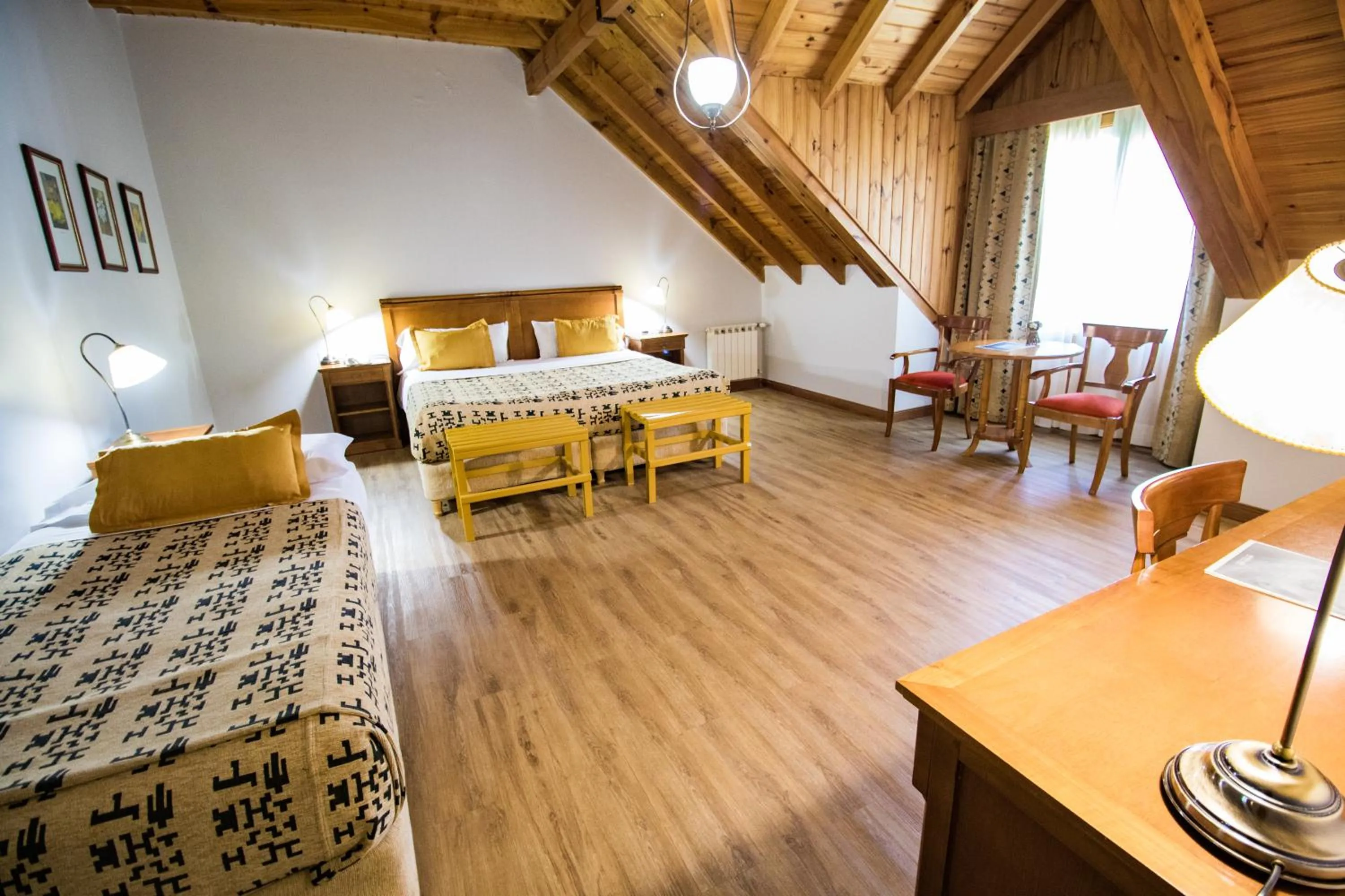 Photo of the whole room, Bed in Hotel Kosten Aike