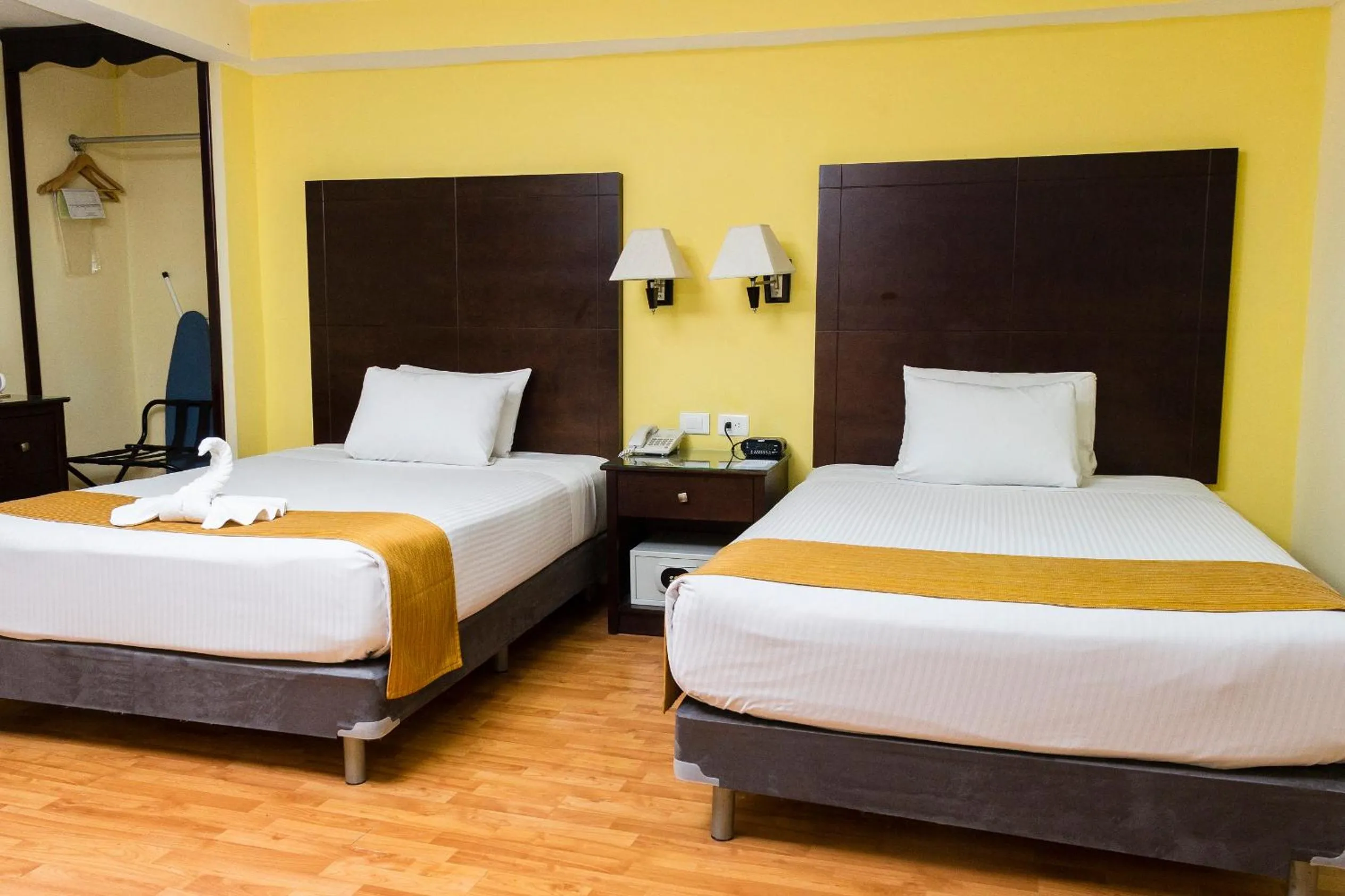 Bed in Hotel Madan Cárdenas