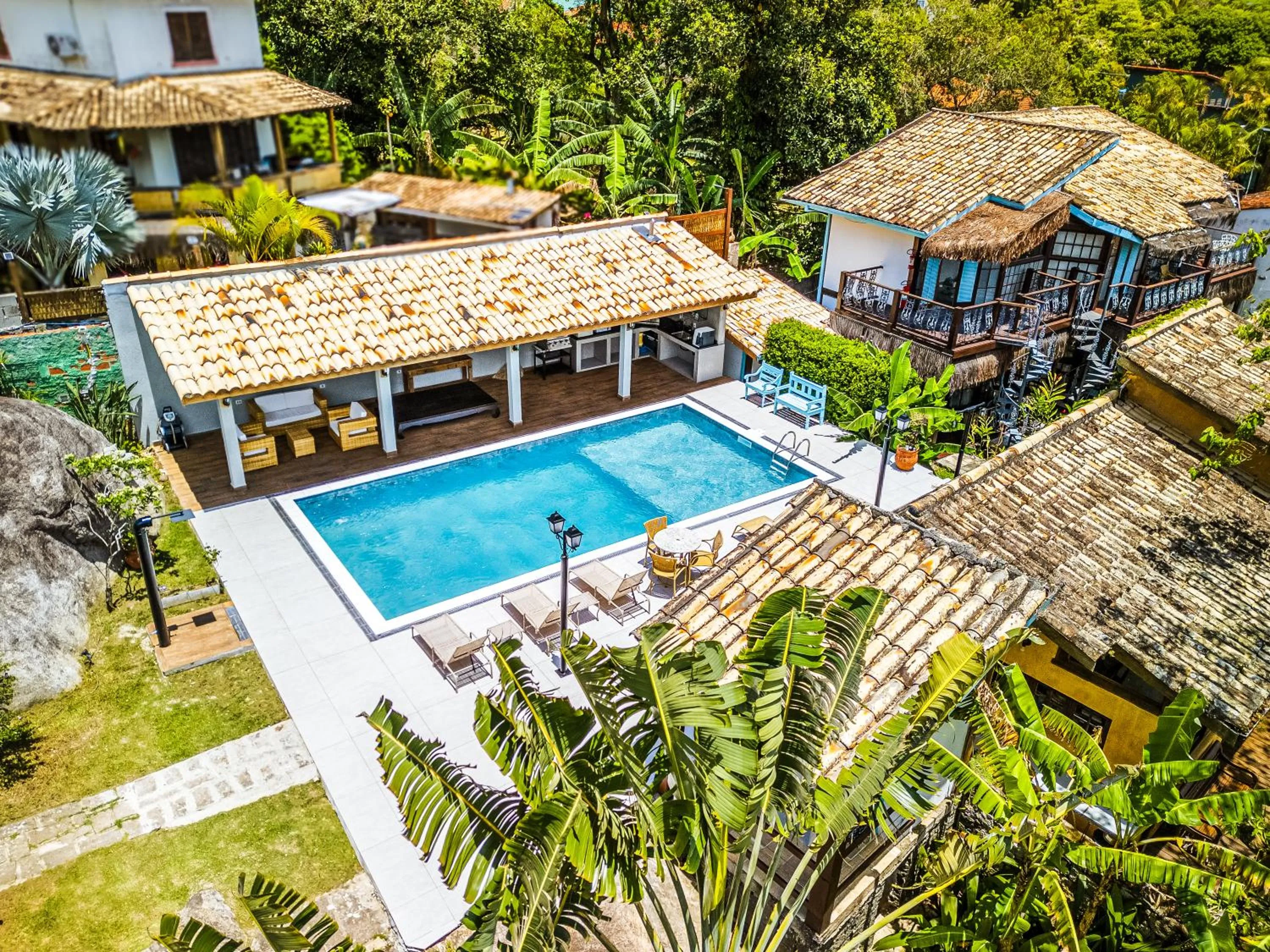 Bird's eye view in VELINN Pousada Guarubela Villa Vittoria