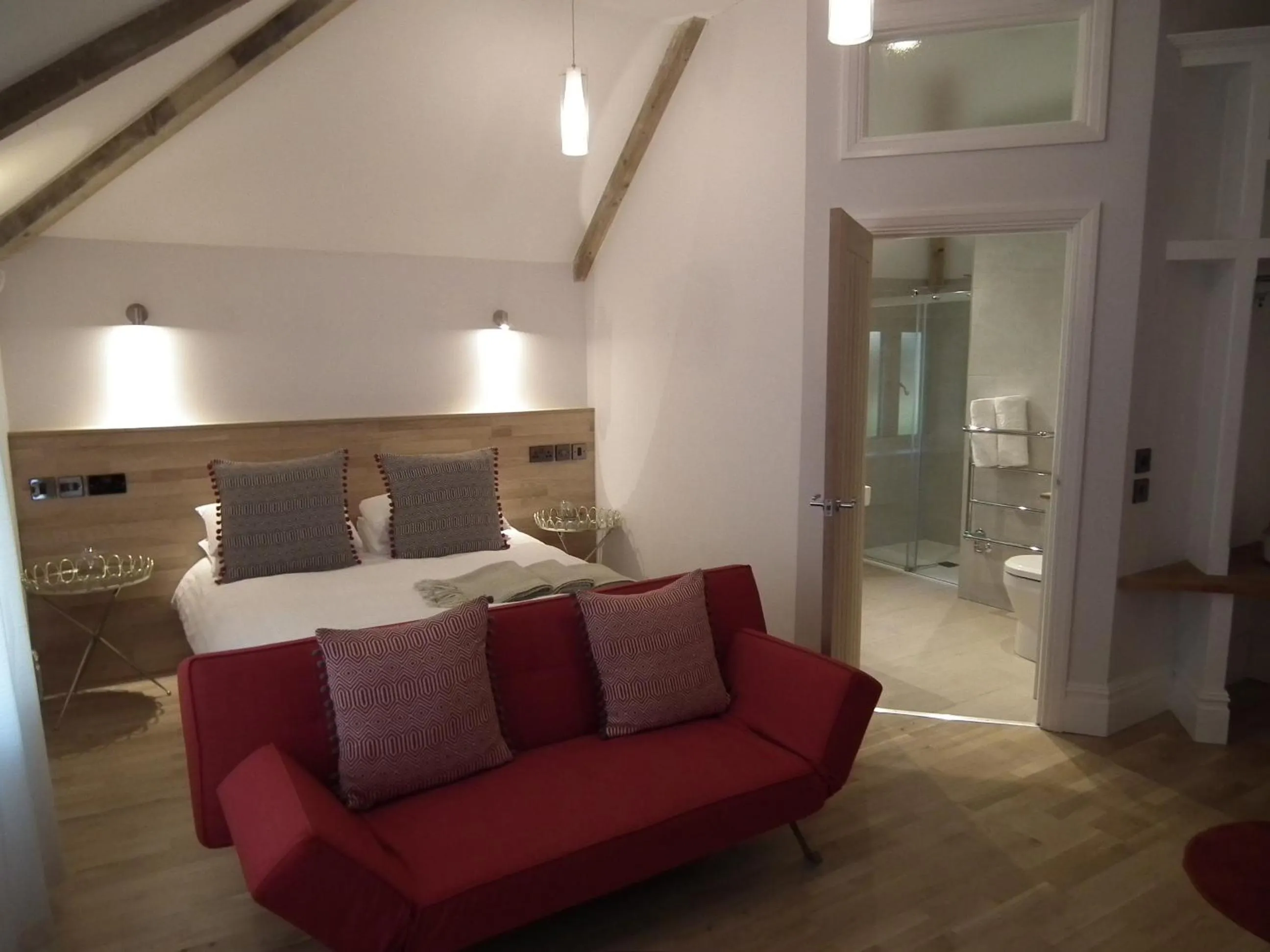 Bed in The Kingsley at Eversley