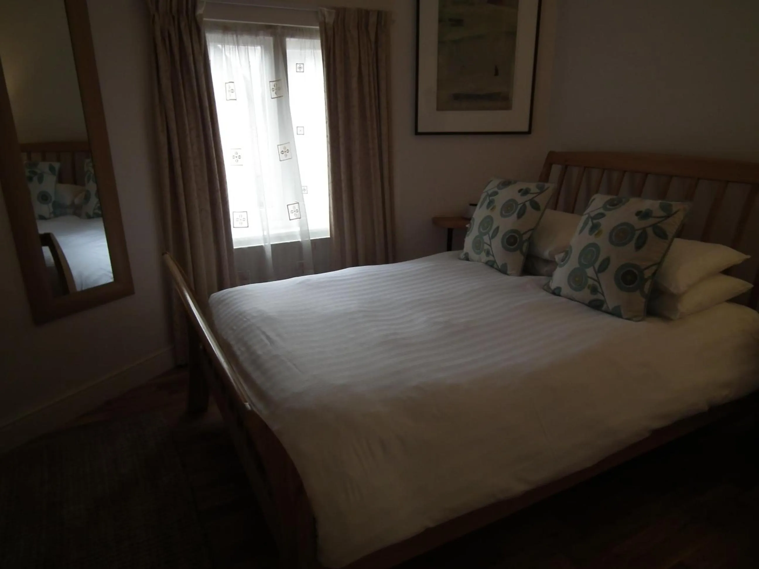 Bed in The Kingsley at Eversley