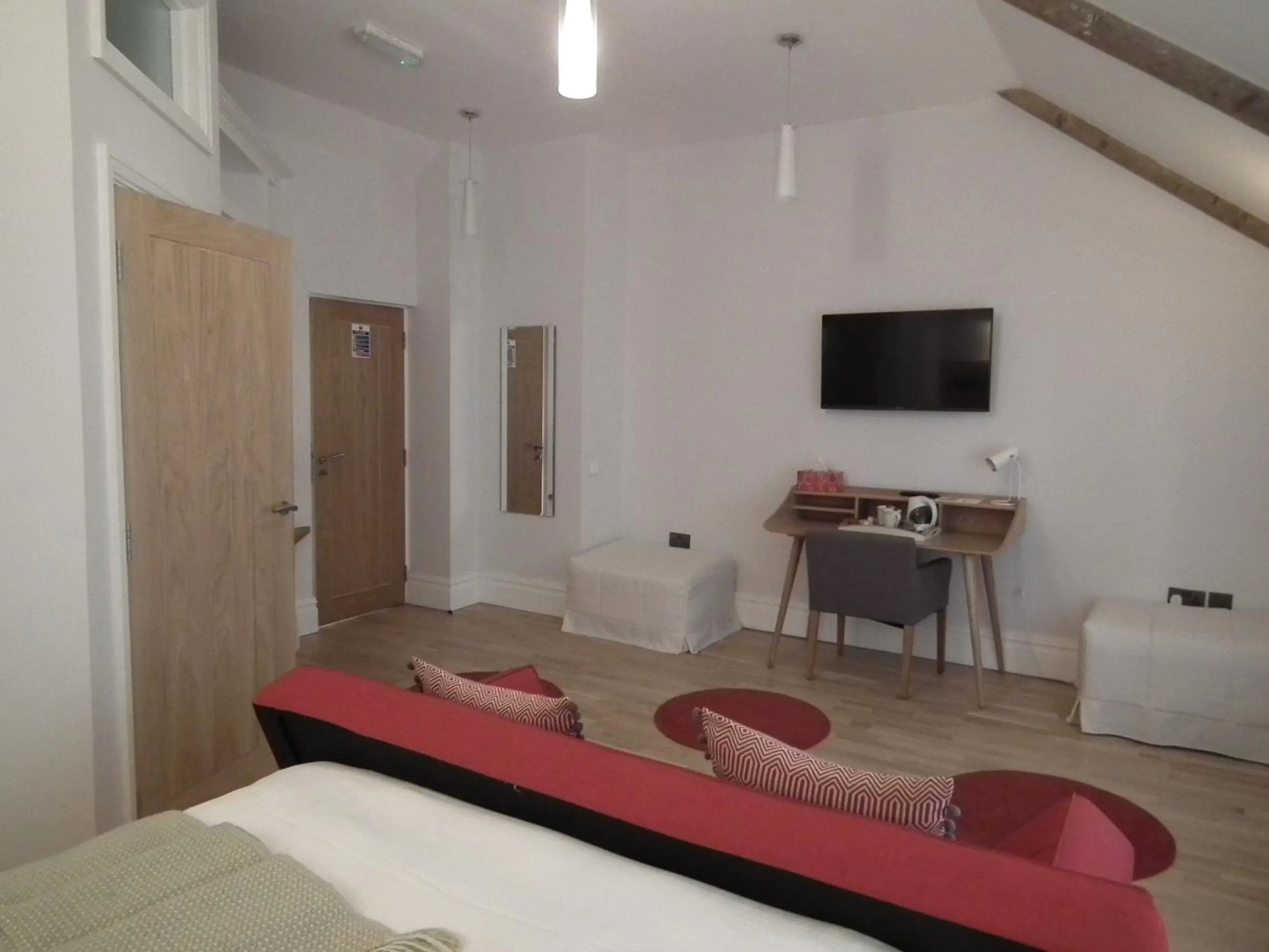 Bed in The Kingsley at Eversley