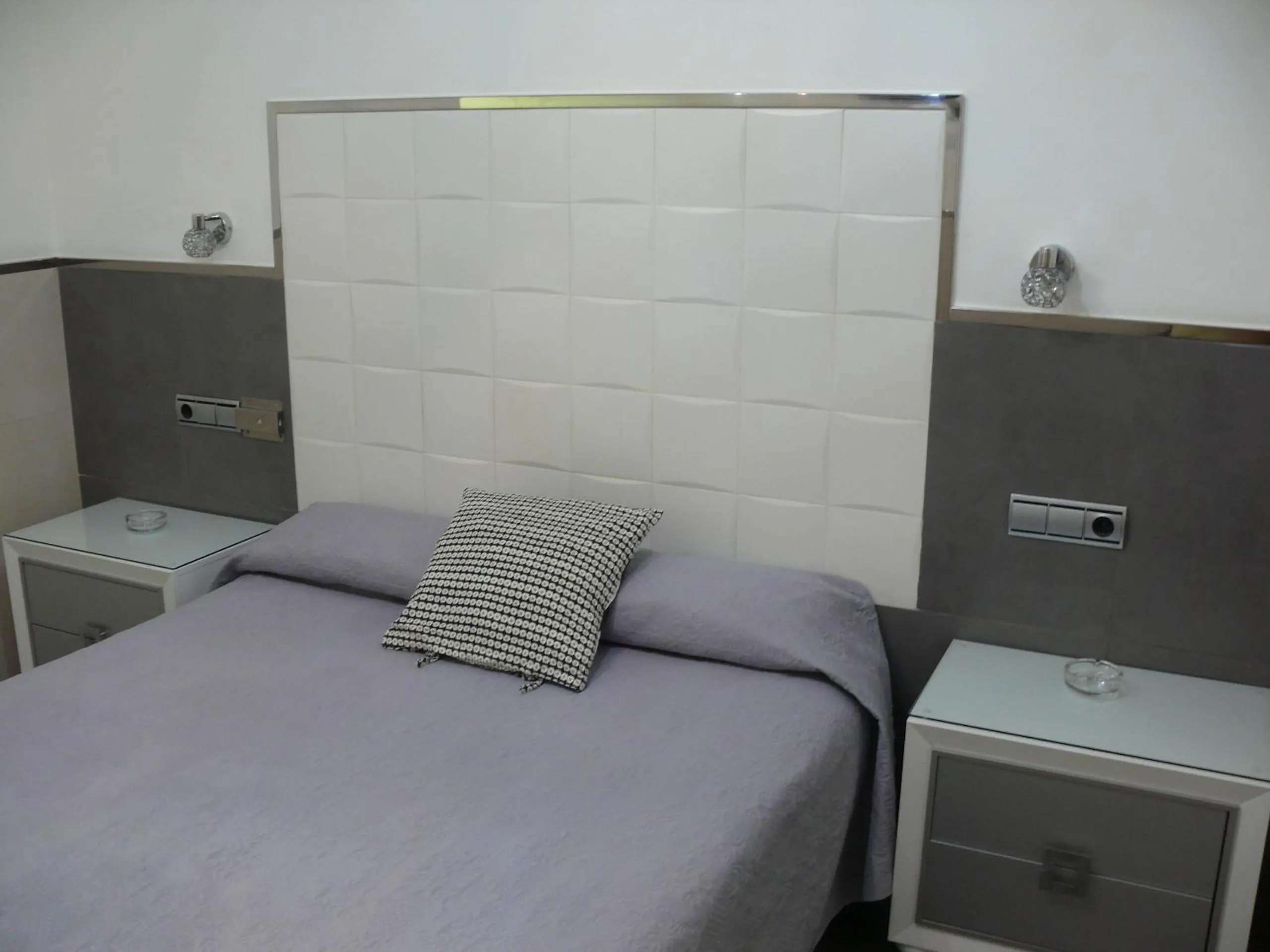 Bed in Hostal La Hispanidad