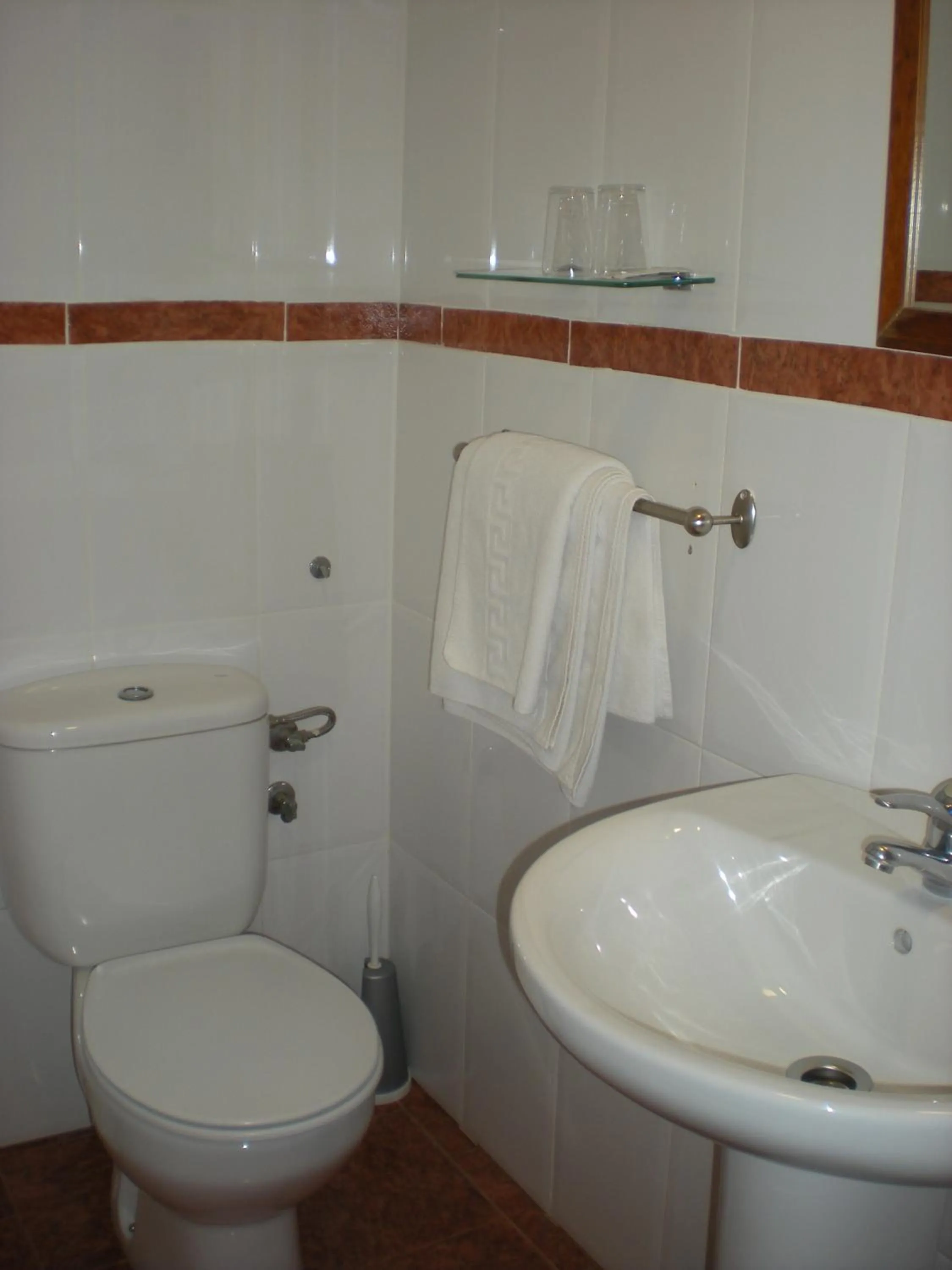 Bathroom in Hostal La Hispanidad