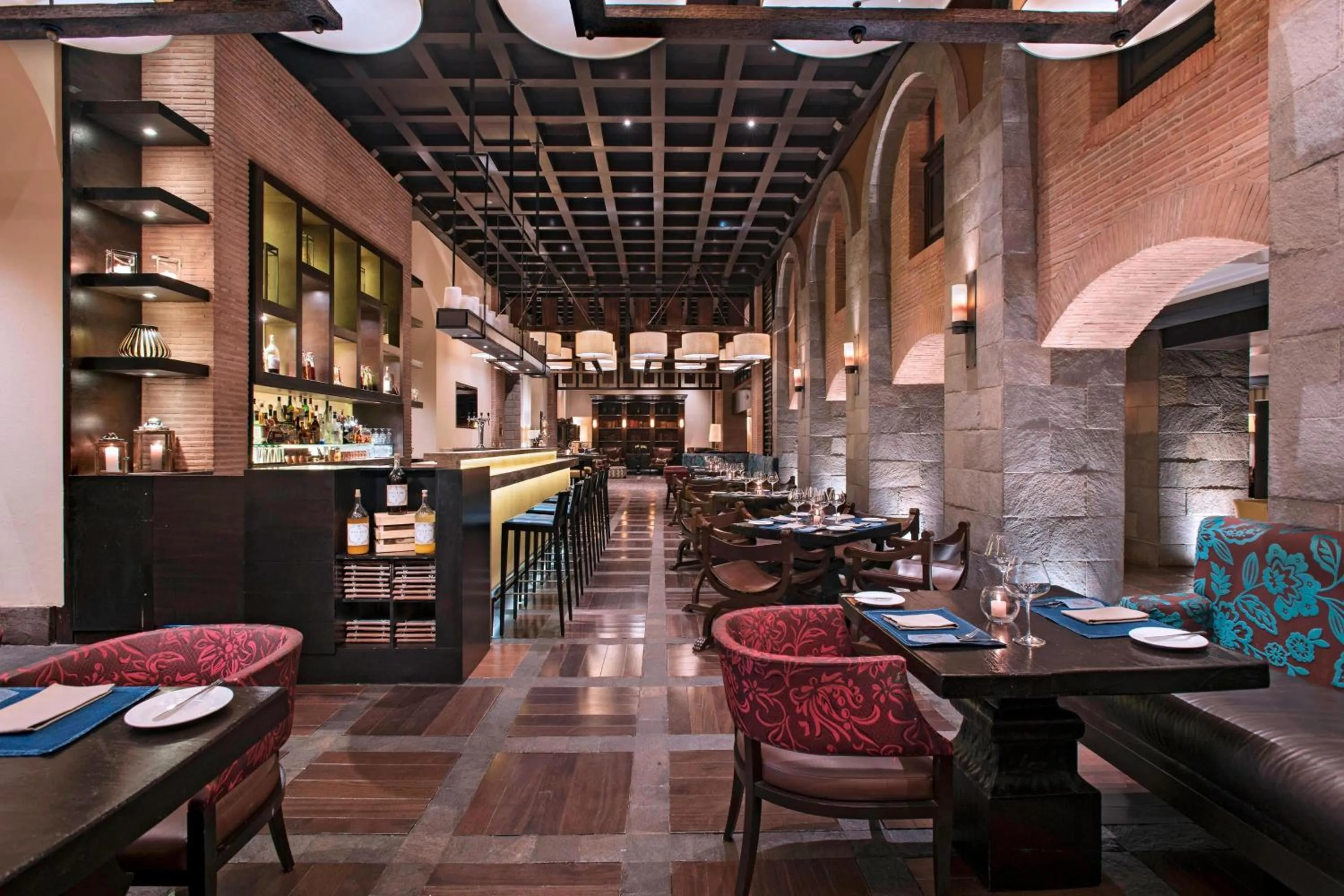 Lounge or bar in JW Marriott El Convento Cusco