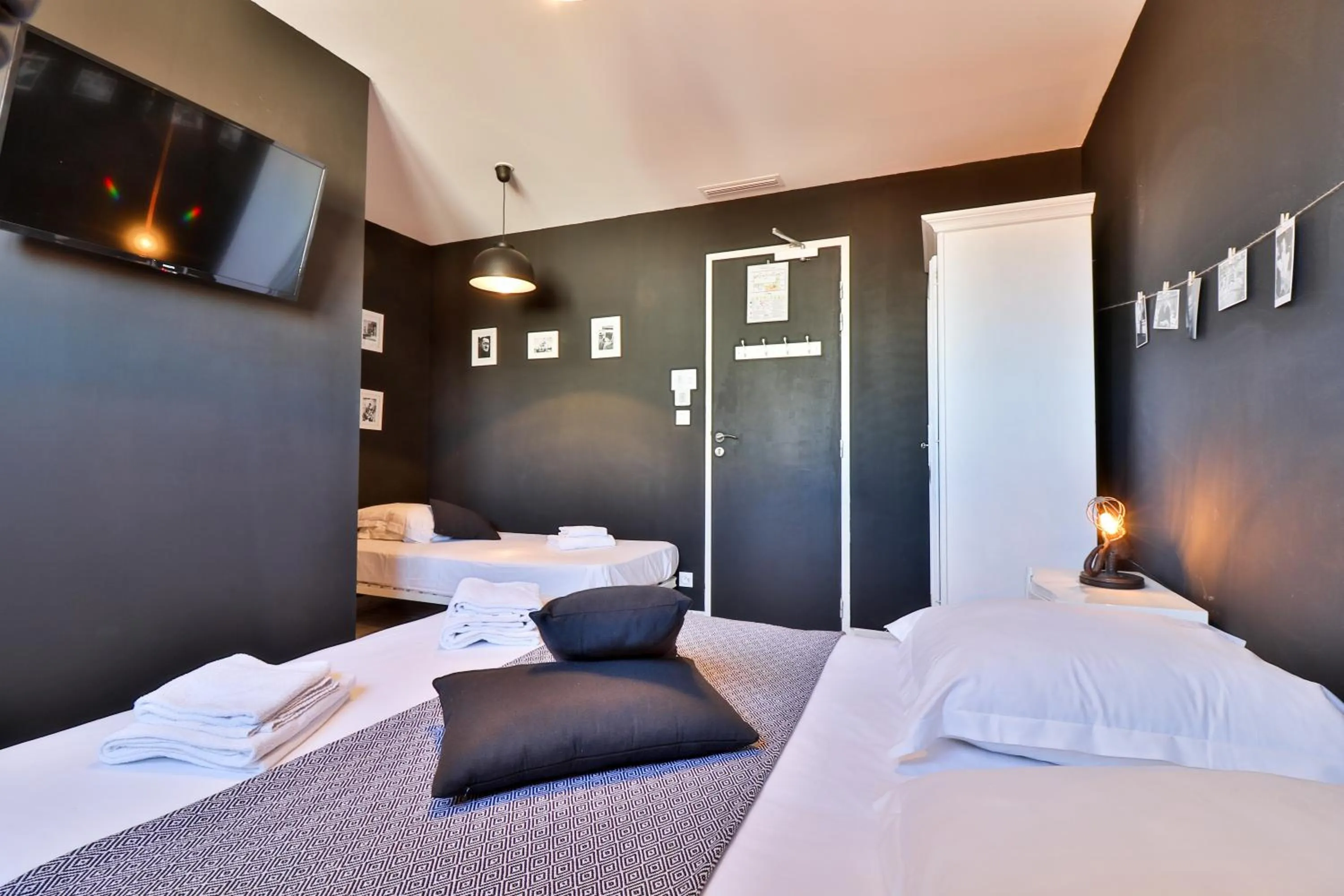 Bed in Hôtel La Bastide