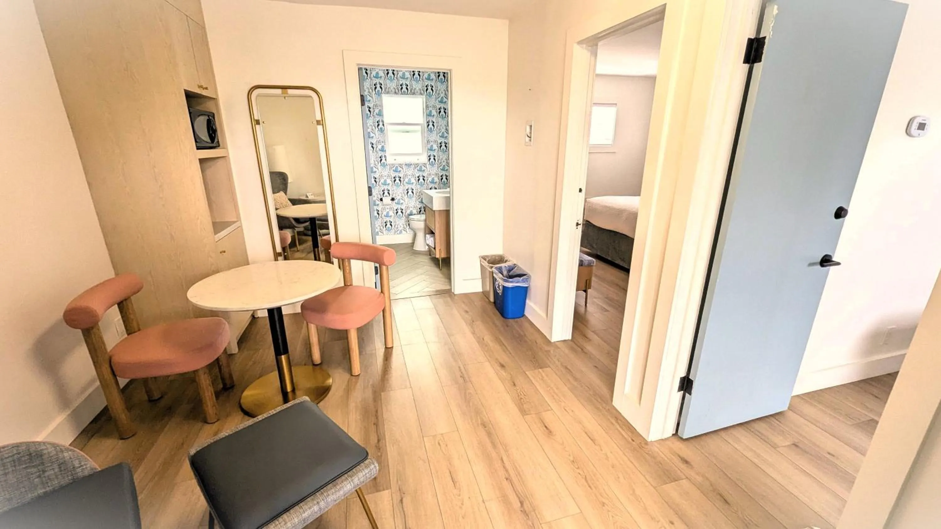 Seating area in Seaway Inn