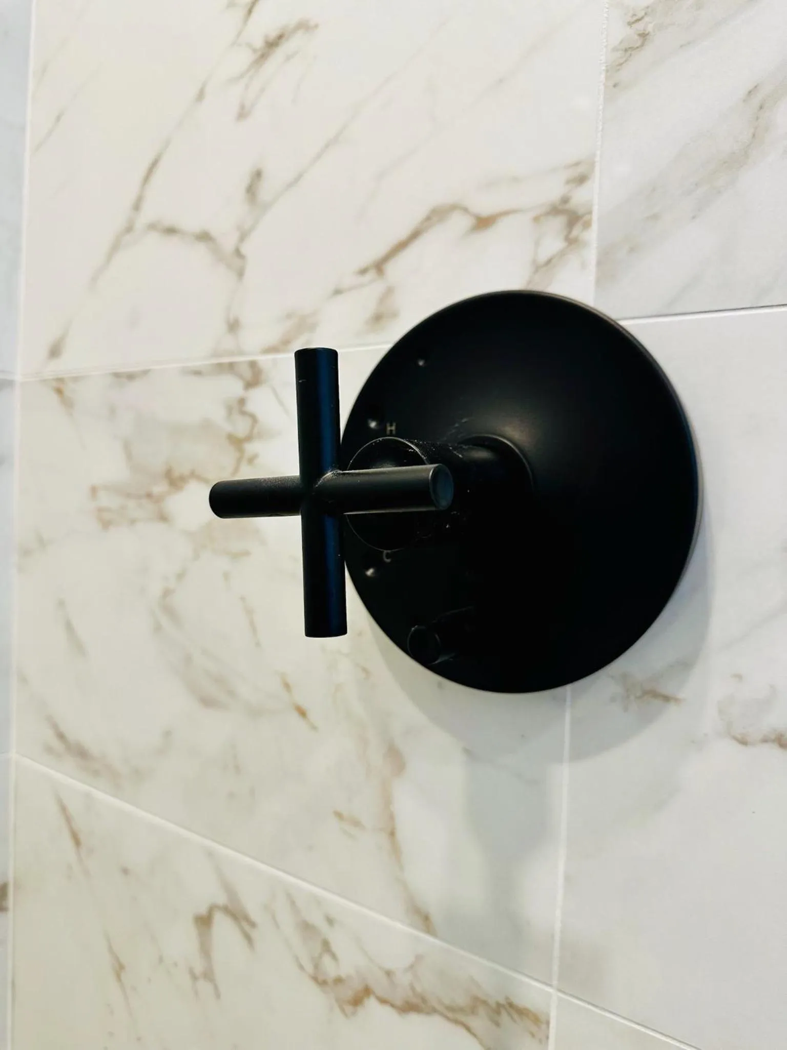 Shower in Seaway Inn