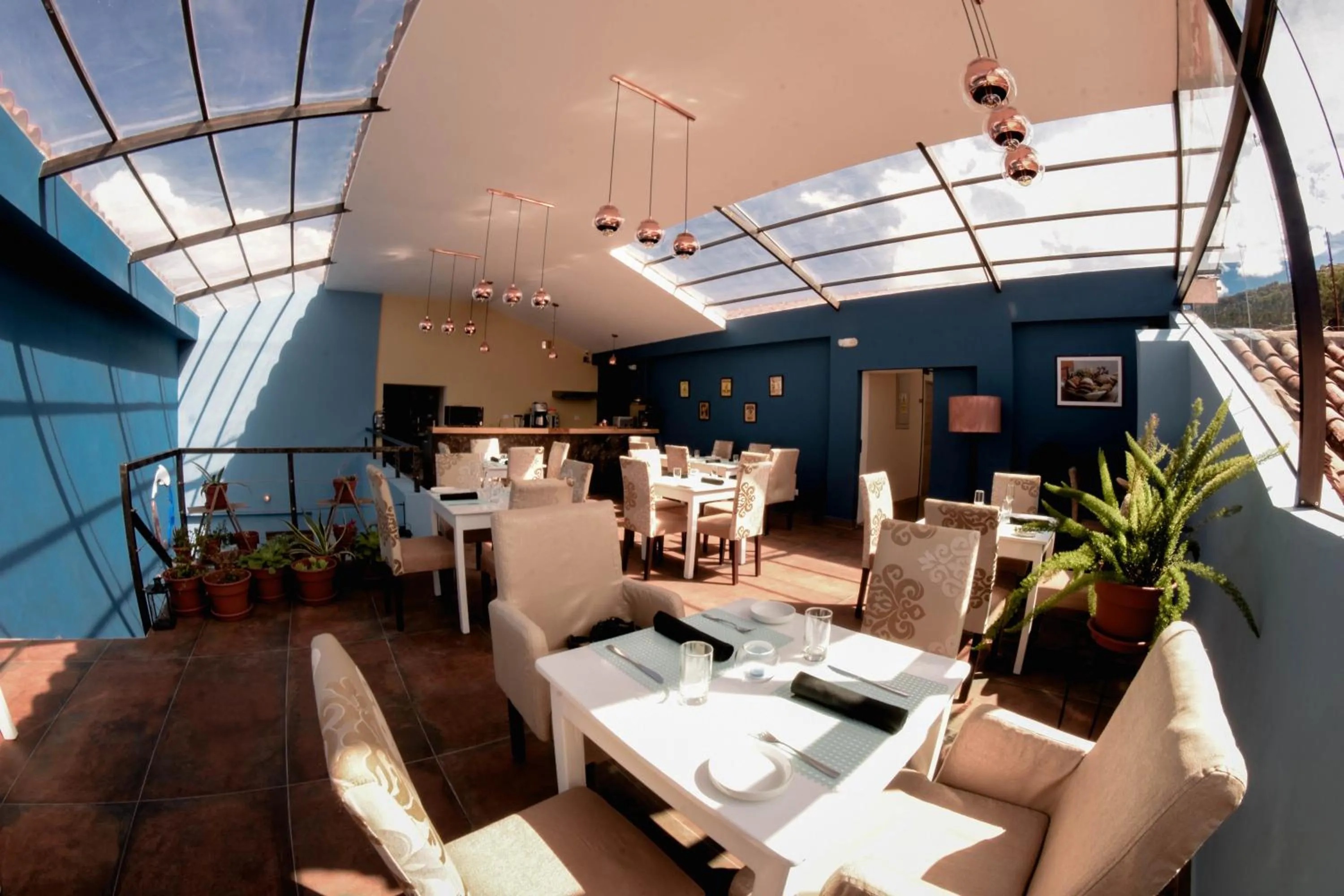 Restaurant/places to eat in Cooper Hotel Boutique